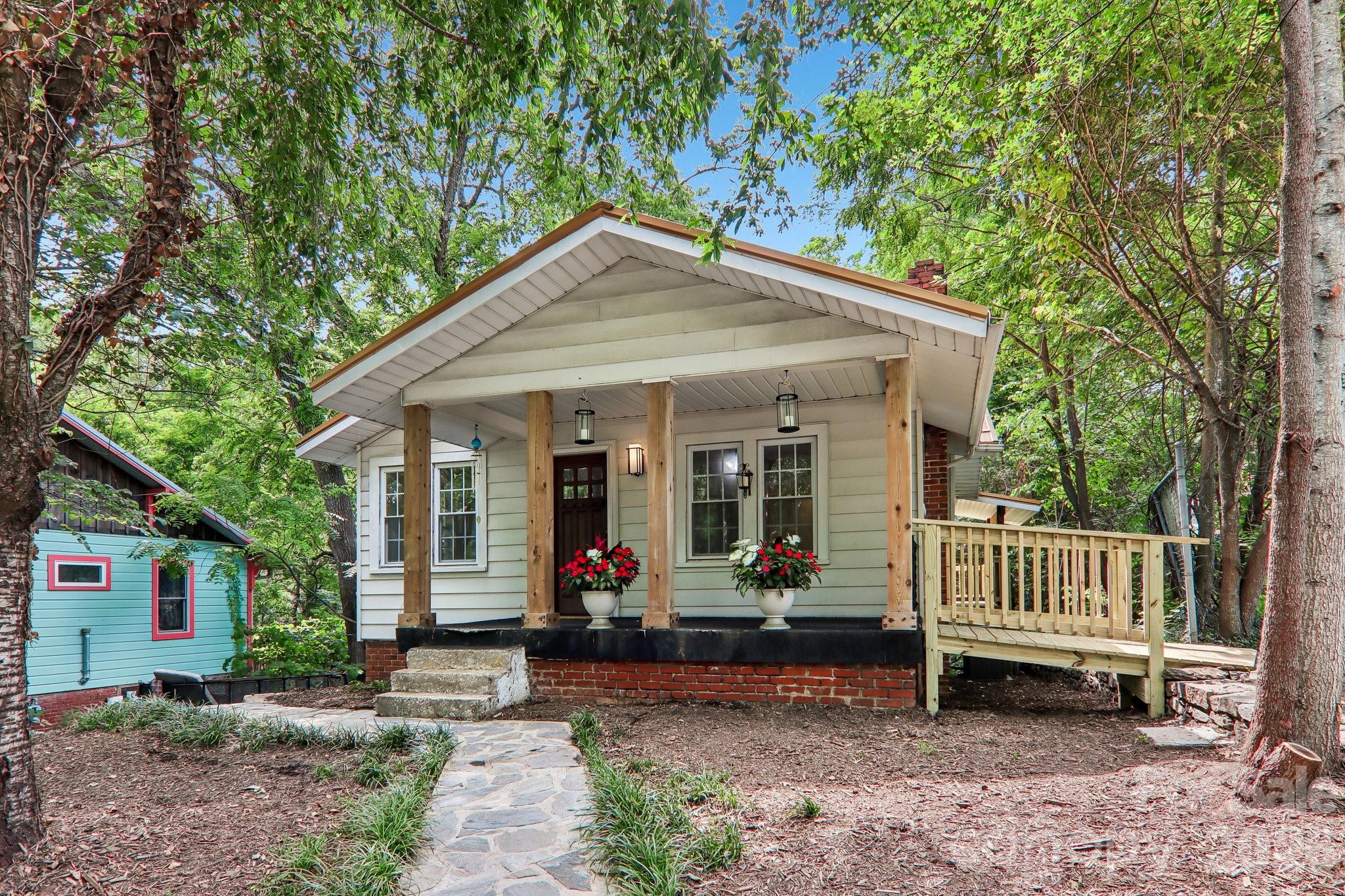 5 Belmont Avenue — Asheville