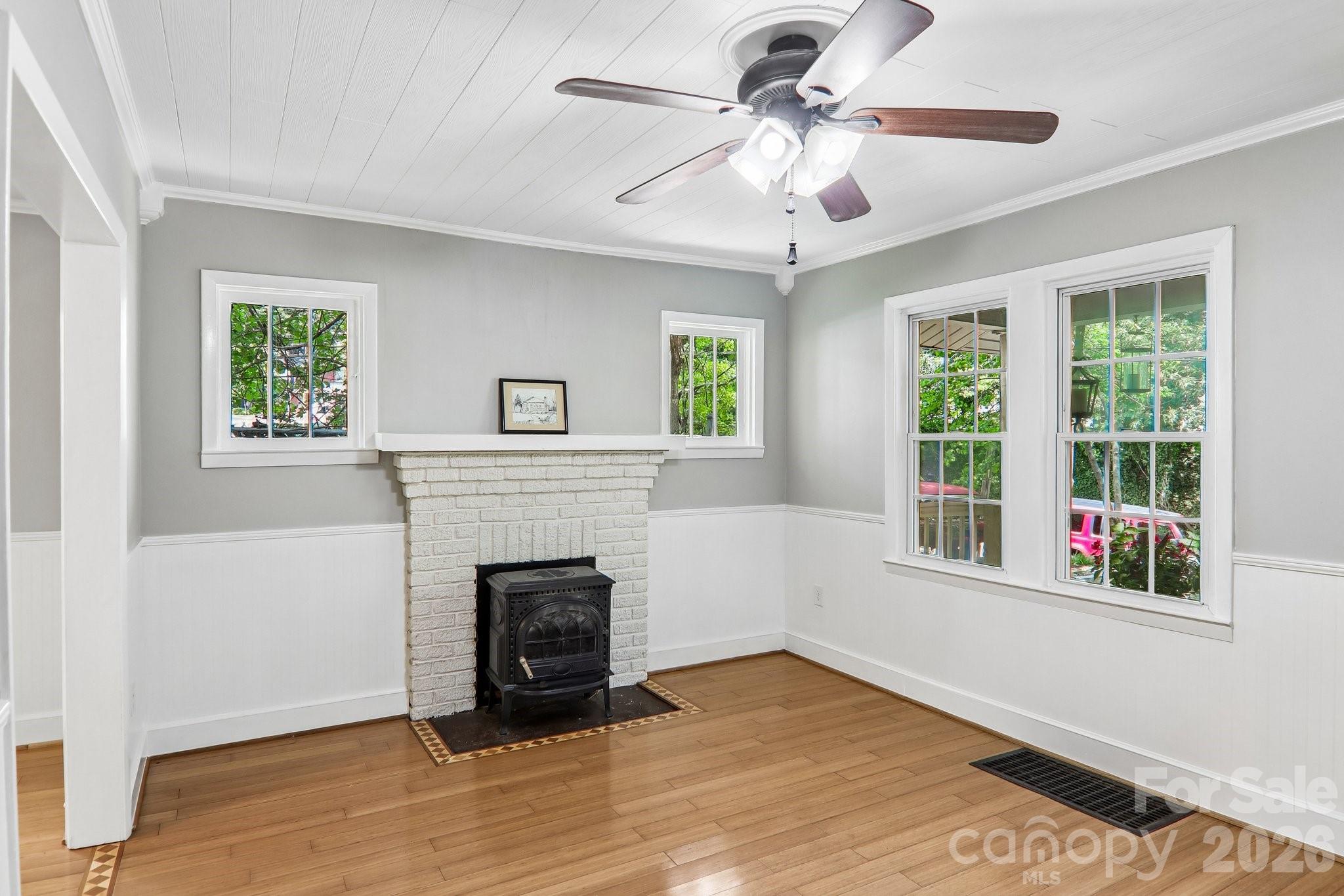 5 Belmont Avenue — Asheville