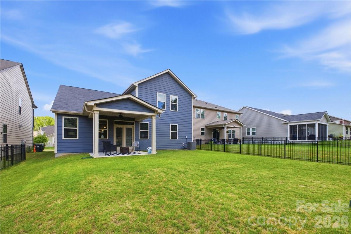 12628 Heath Grove Drive — Huntersville
