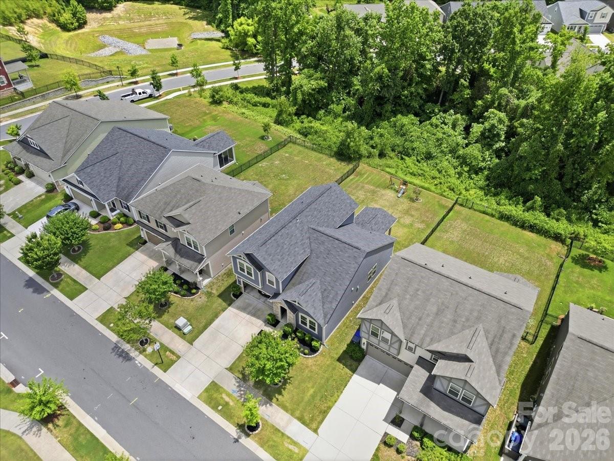 12628 Heath Grove Drive — Huntersville