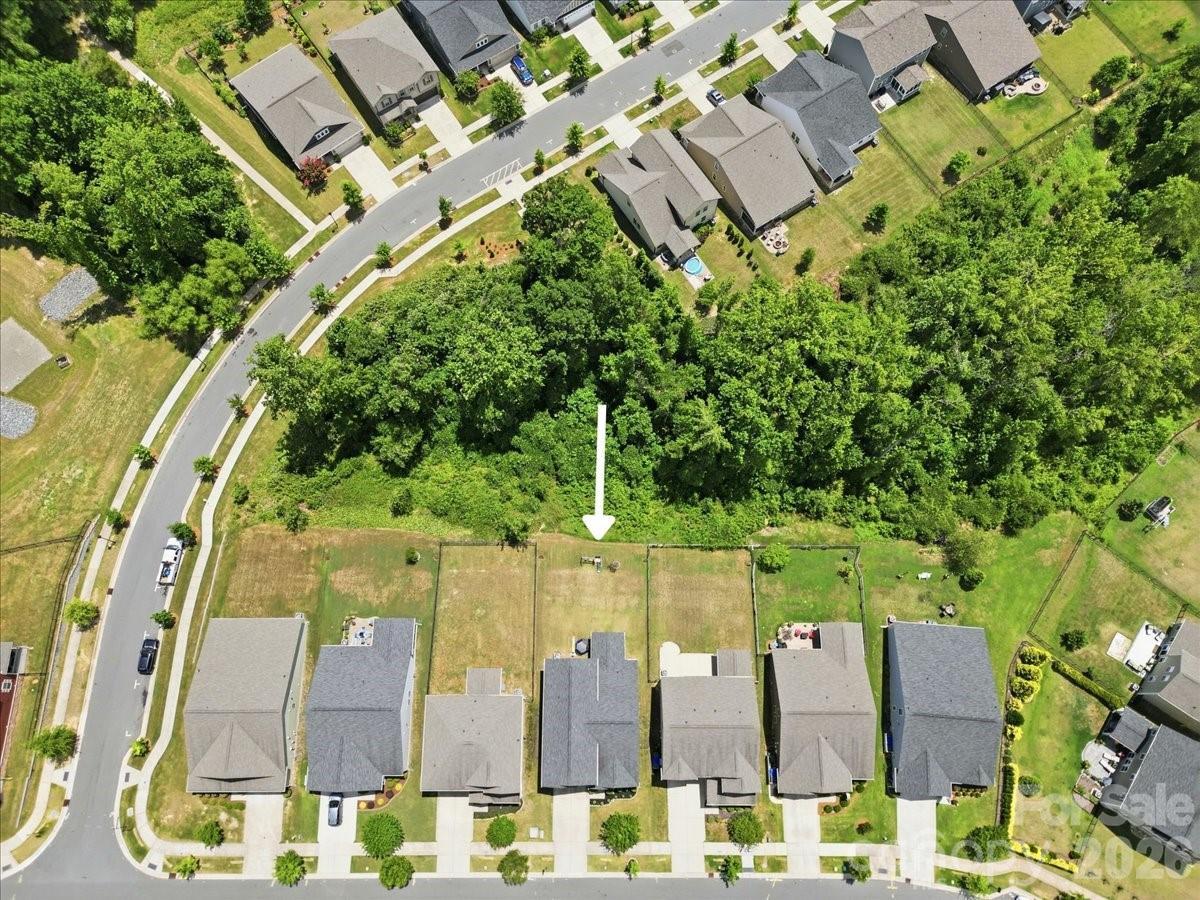 12628 Heath Grove Drive — Huntersville