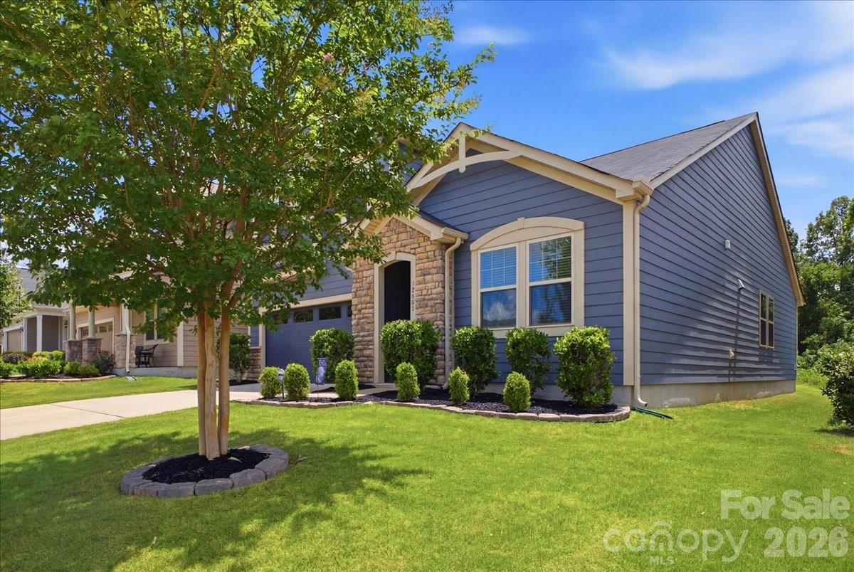 12628 Heath Grove Drive — Huntersville