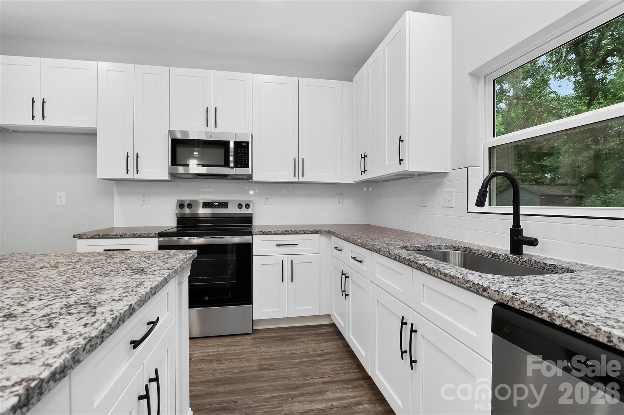 300 Margarette Avenue — Belmont