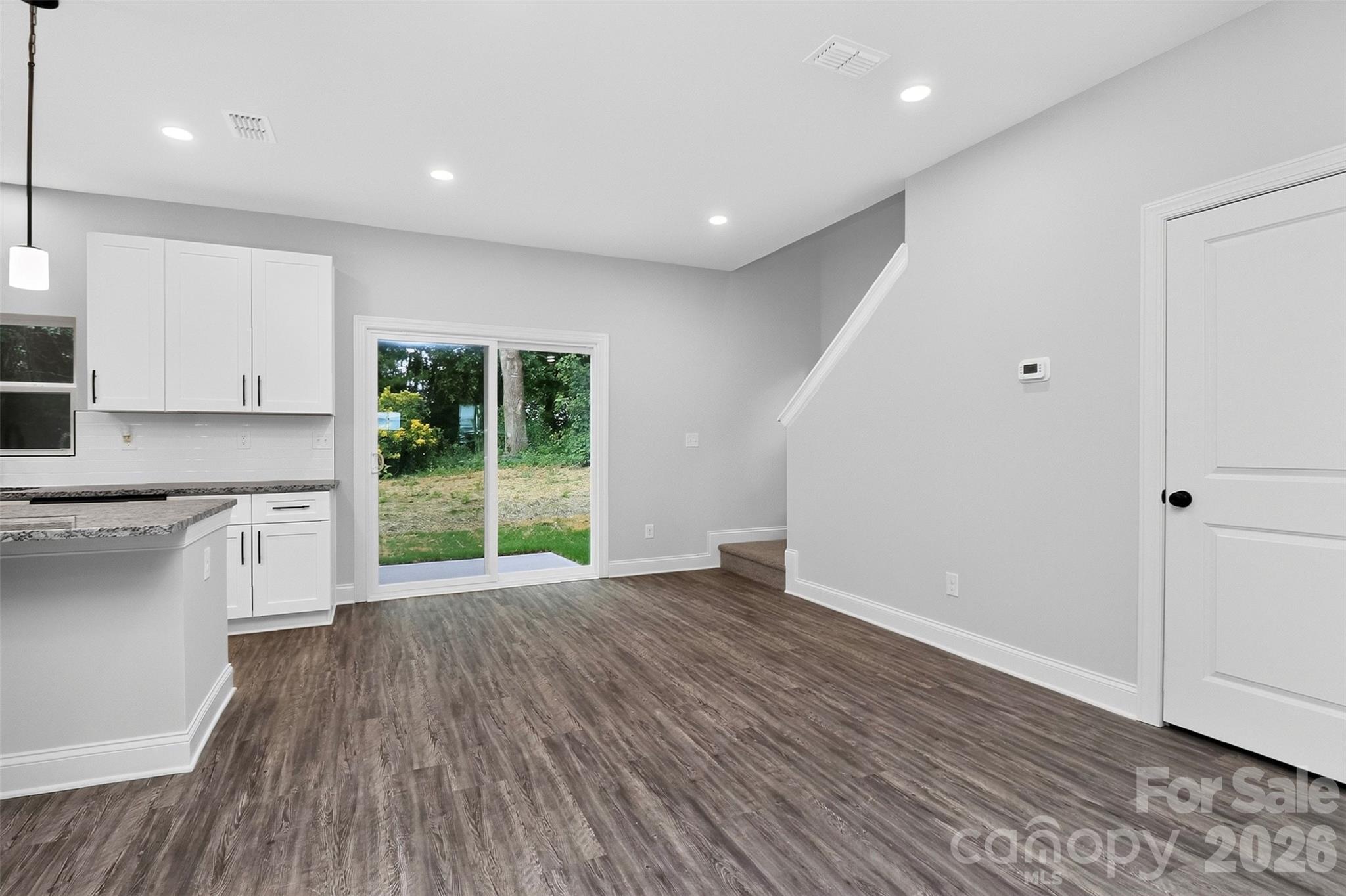 300 Margarette Avenue — Belmont