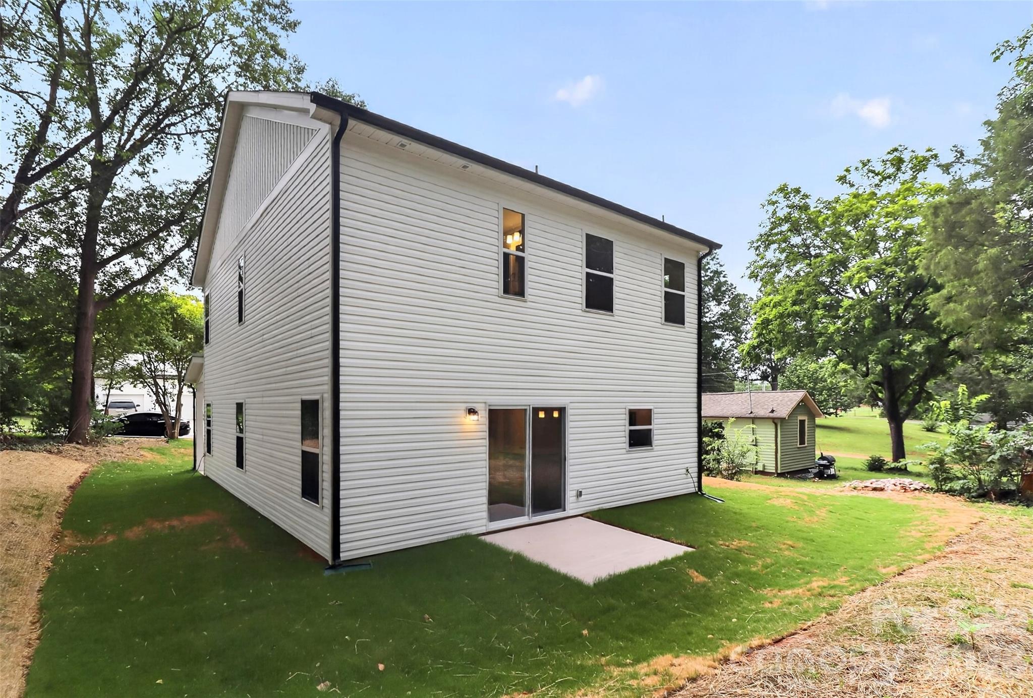 300 Margarette Avenue — Belmont