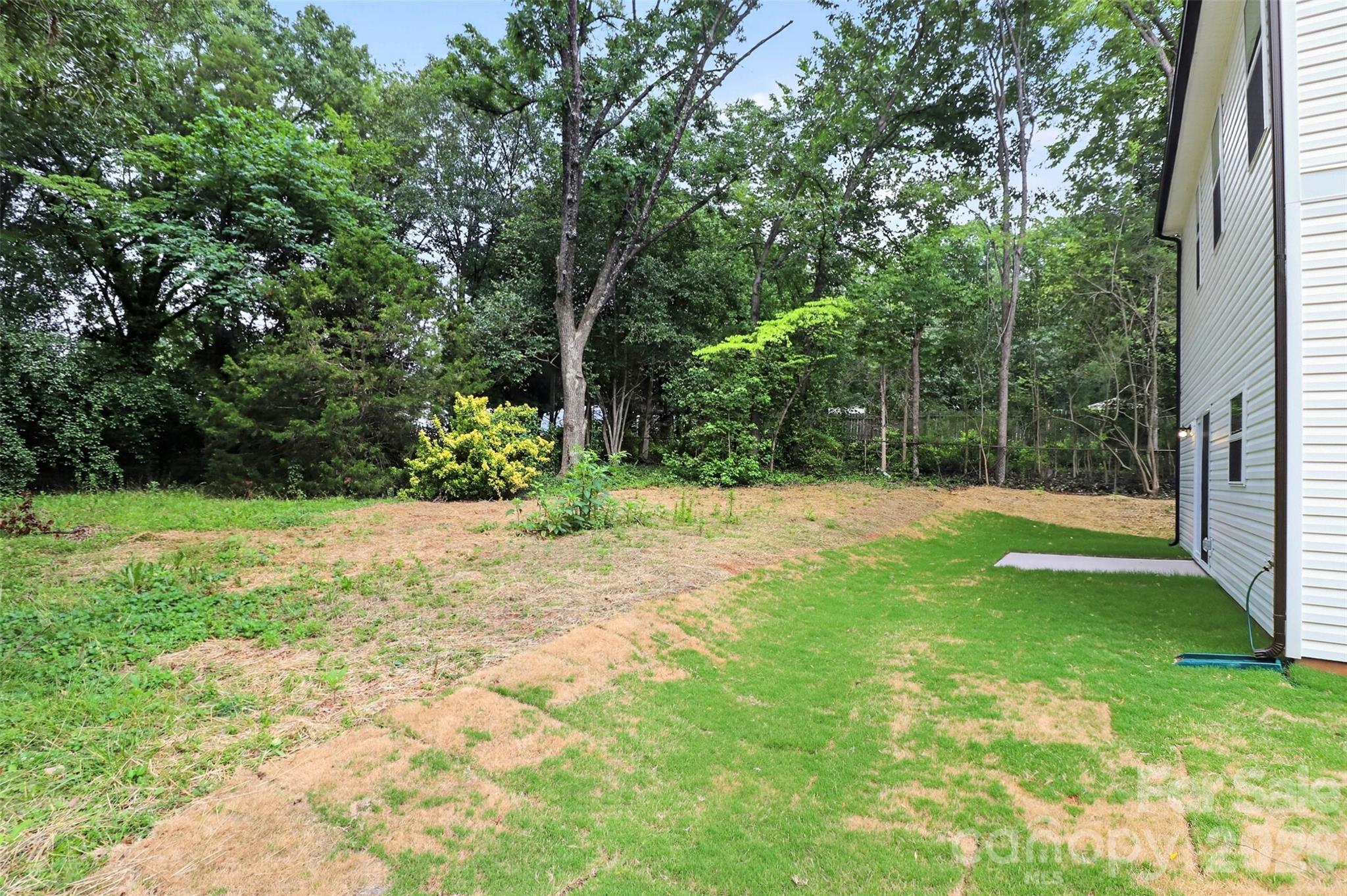 300 Margarette Avenue — Belmont