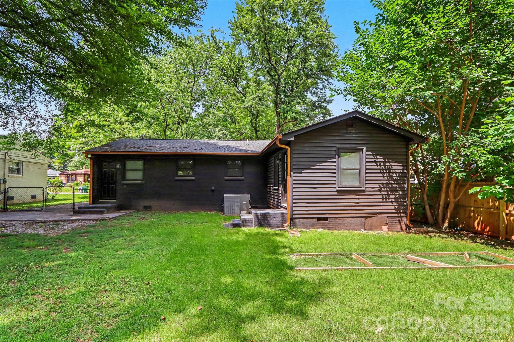 2616 Springway Drive — Charlotte