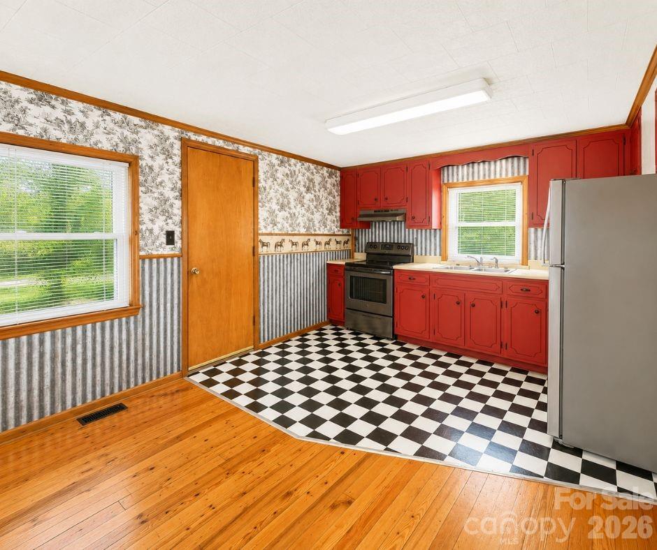 102 Aderholdt Road — Bessemer City