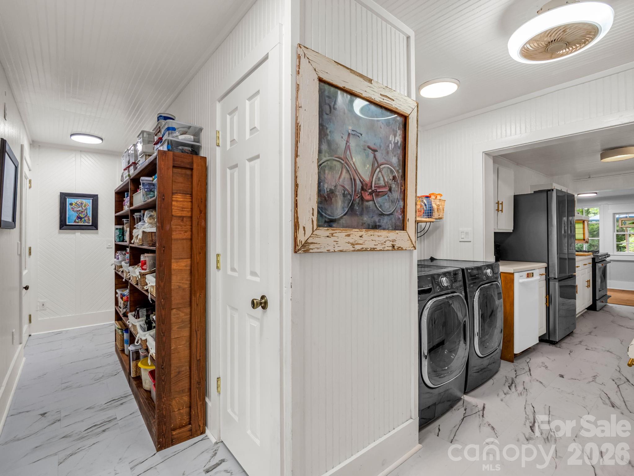 23 Sunset Drive — Black Mountain