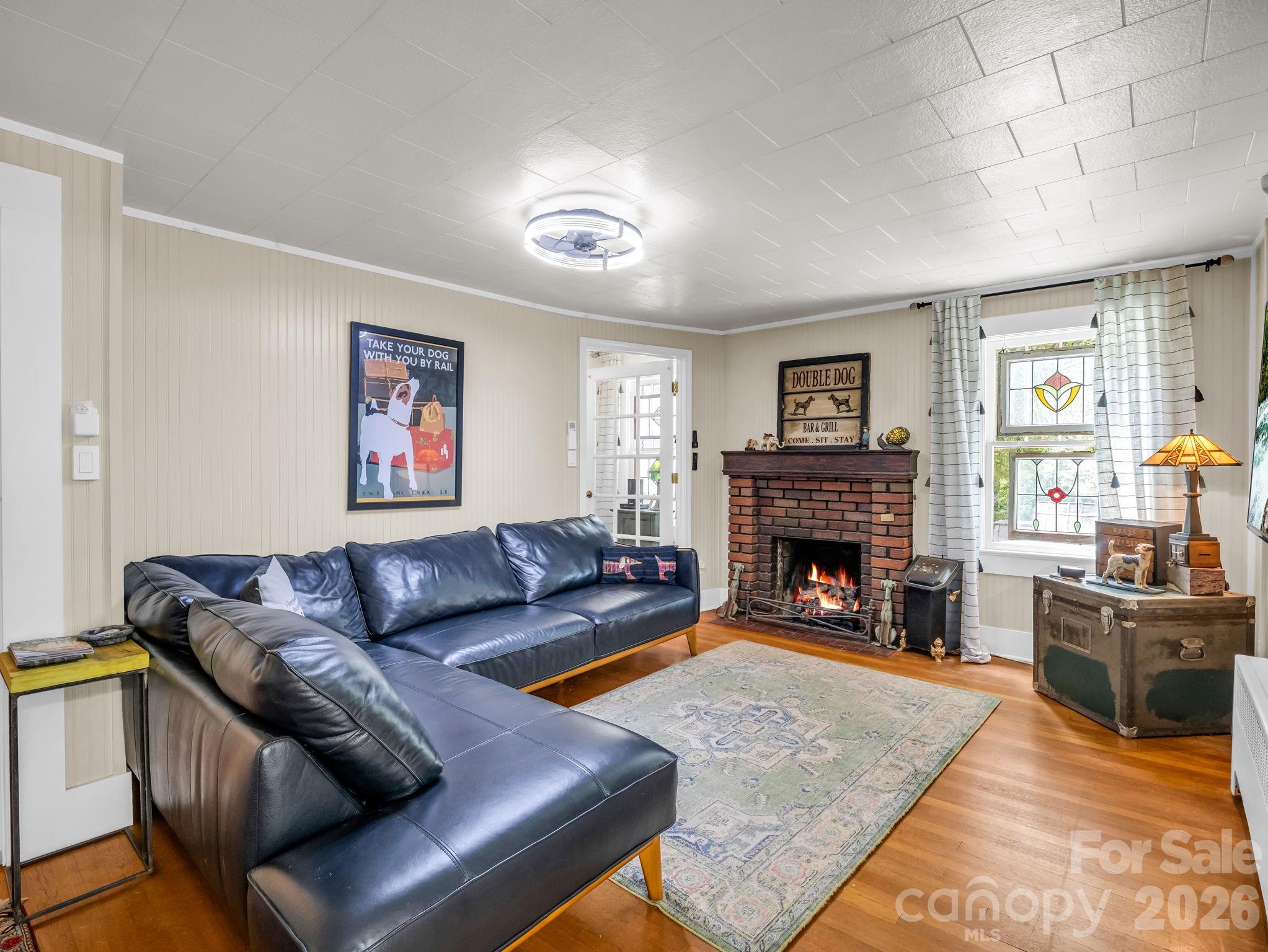 23 Sunset Drive — Black Mountain