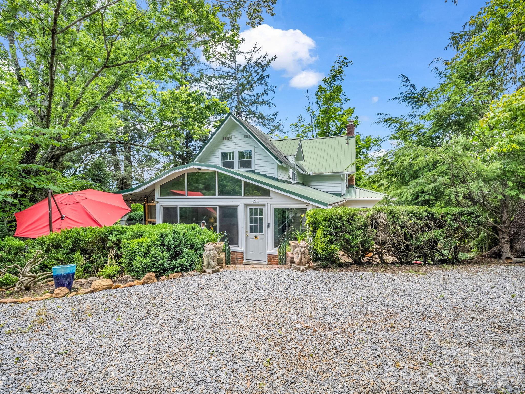 23 Sunset Drive — Black Mountain
