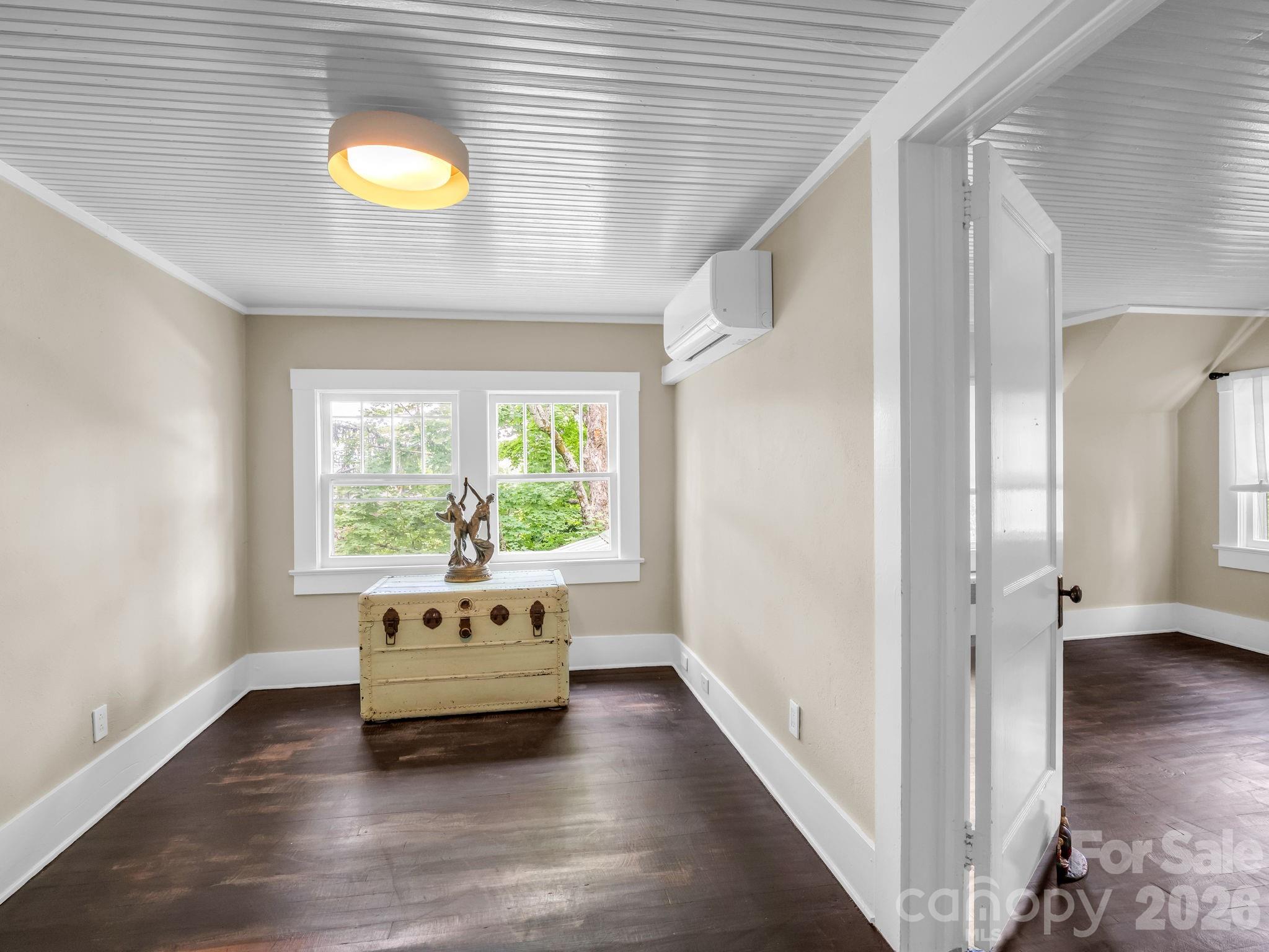 23 Sunset Drive — Black Mountain