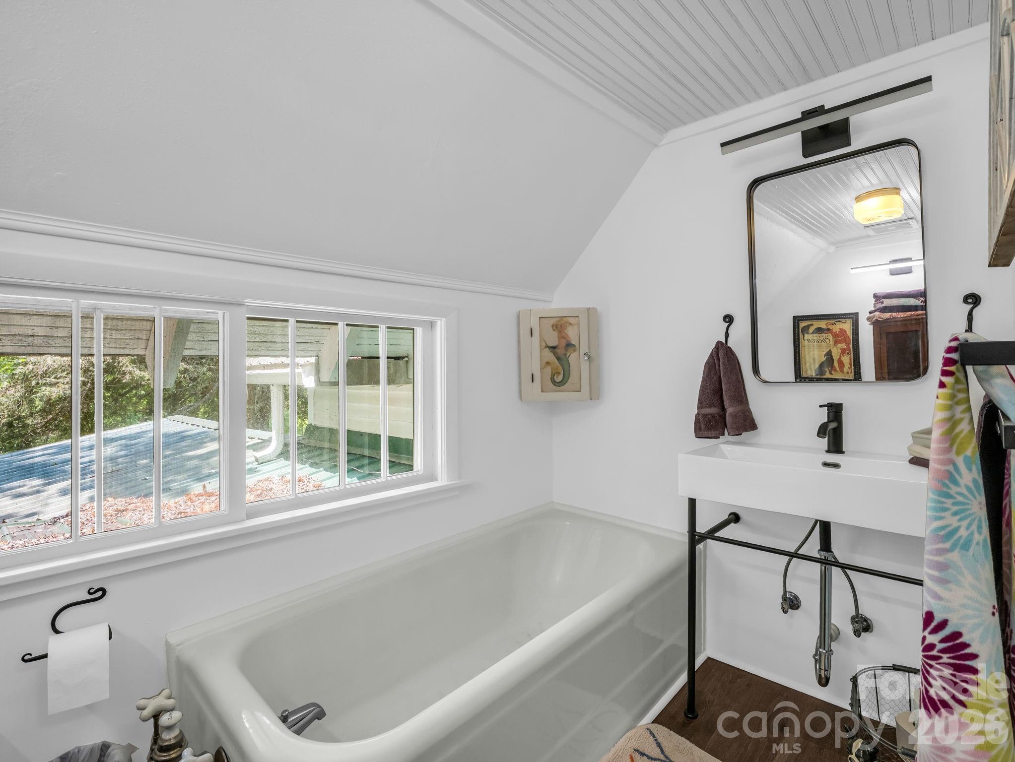 23 Sunset Drive — Black Mountain