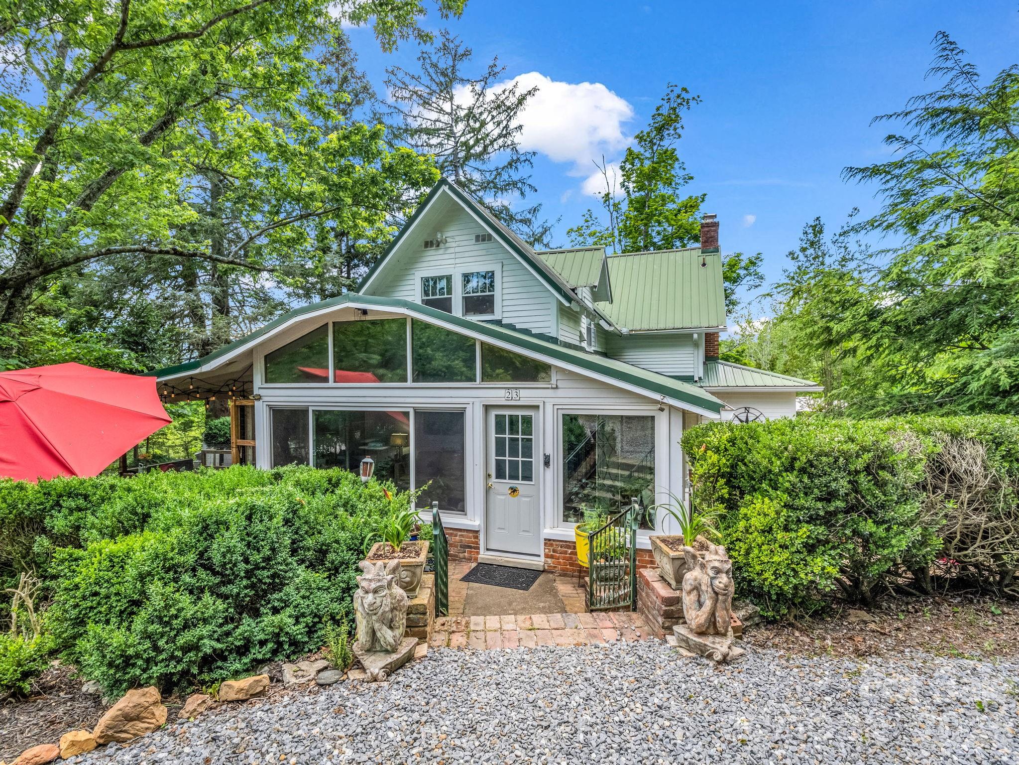 23 Sunset Drive — Black Mountain