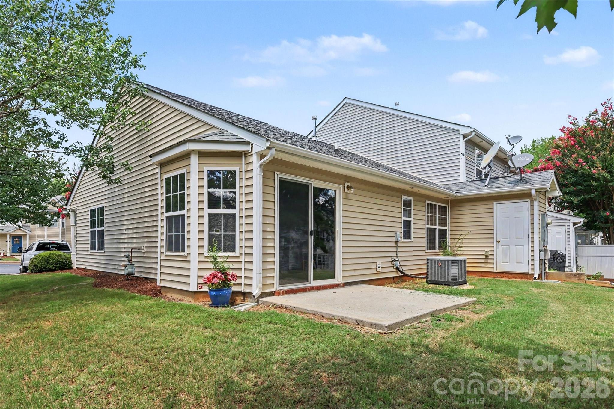 6124 Warrior Avenue — Fort Mill