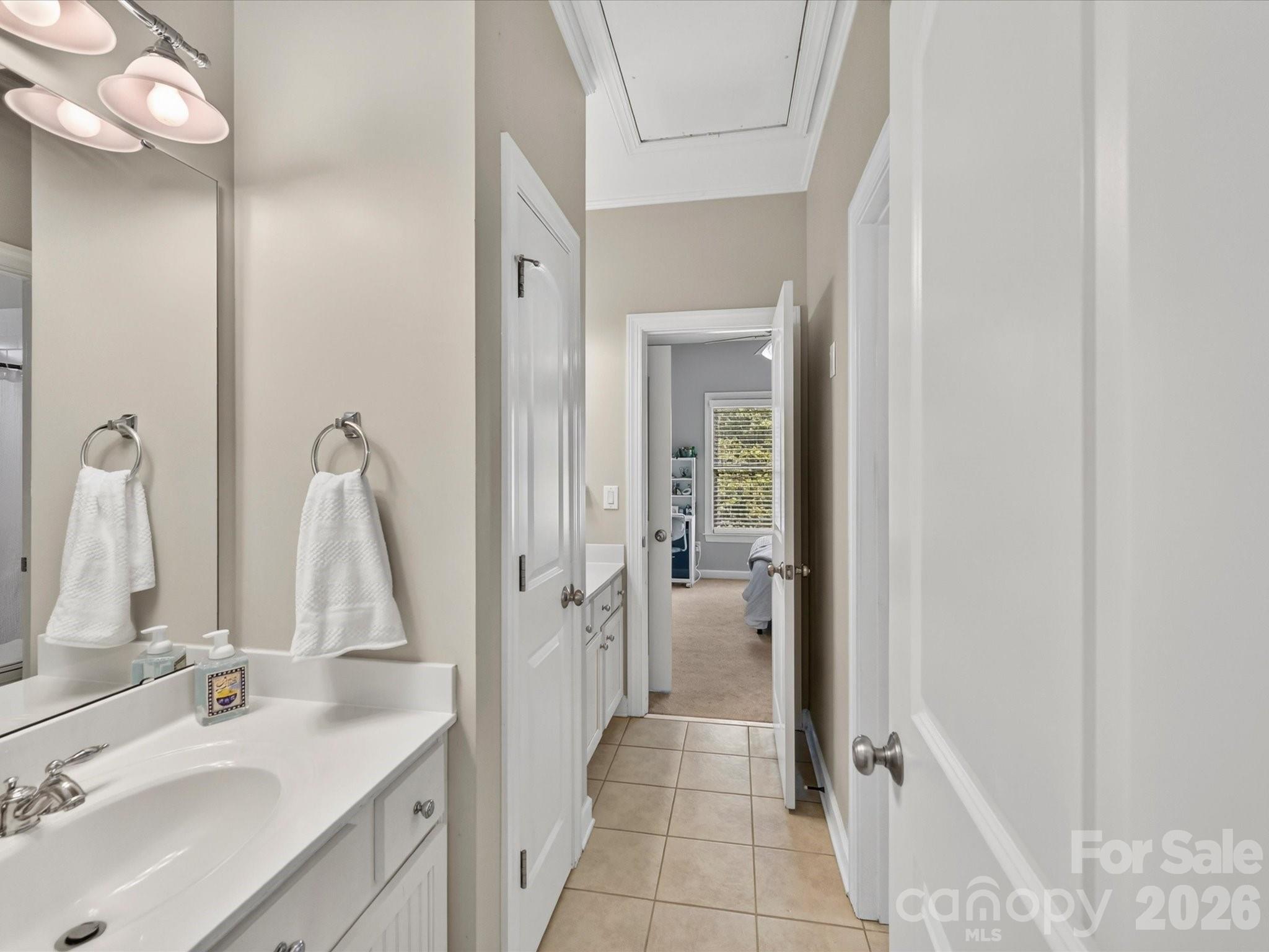 515 Three Greens Drive — Huntersville