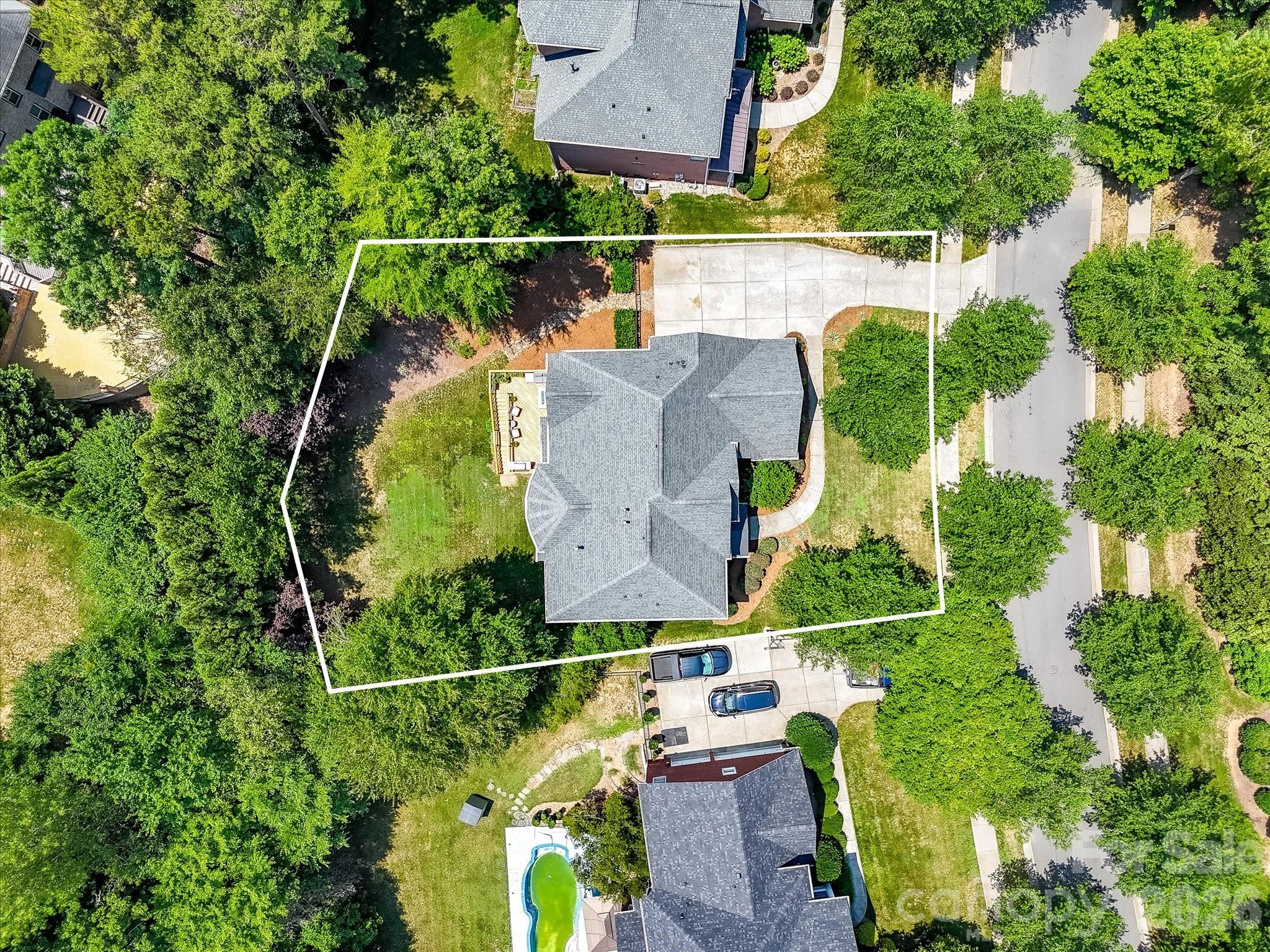 515 Three Greens Drive — Huntersville