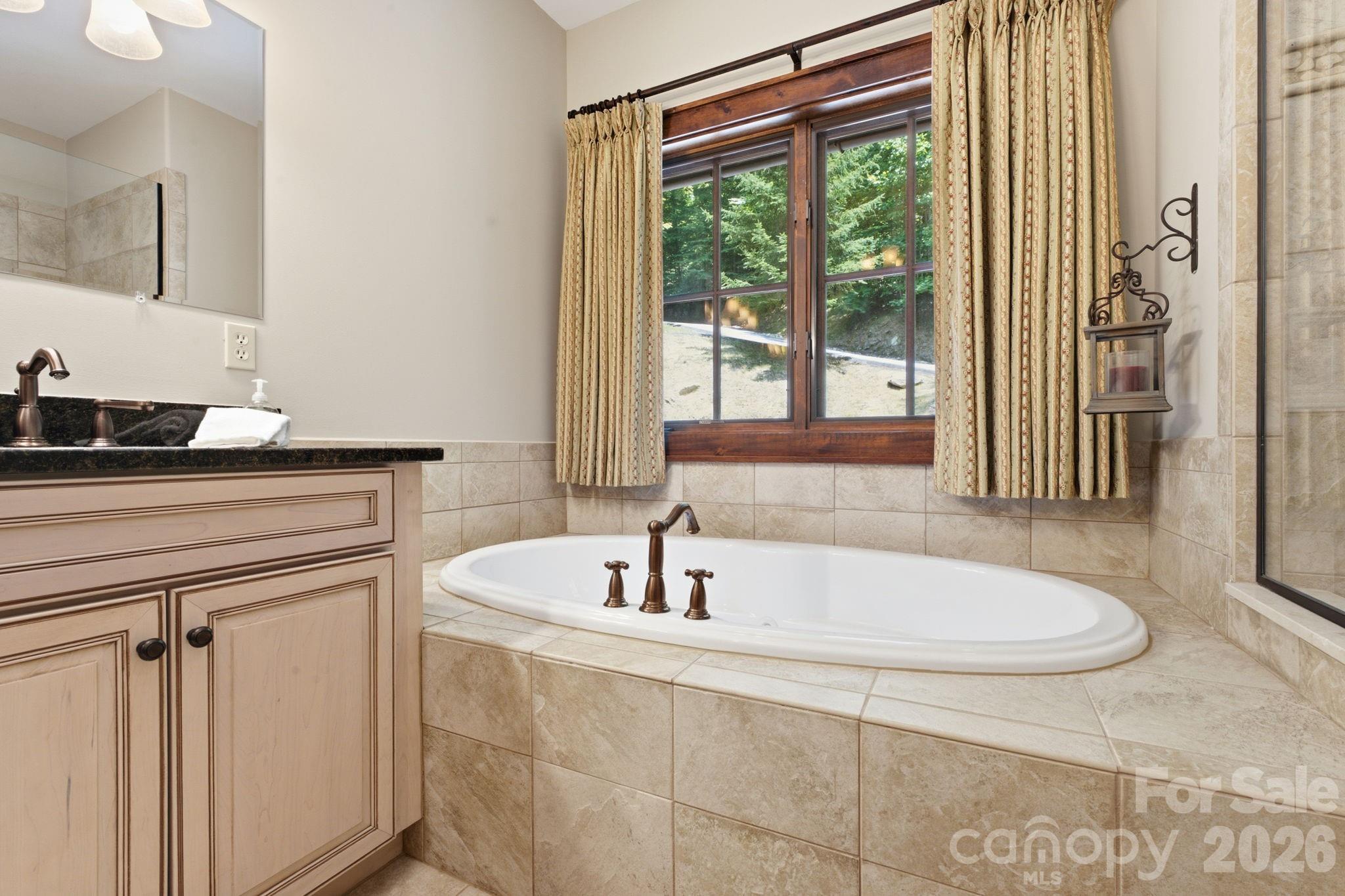 185 Songcatcher Court — Tuckasegee