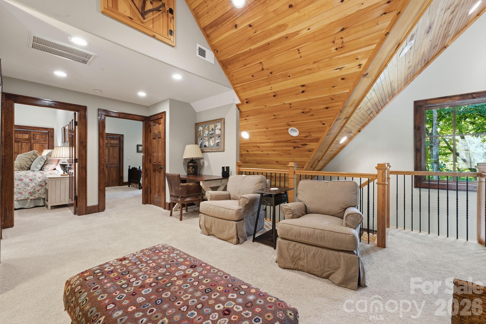 185 Songcatcher Court — Tuckasegee
