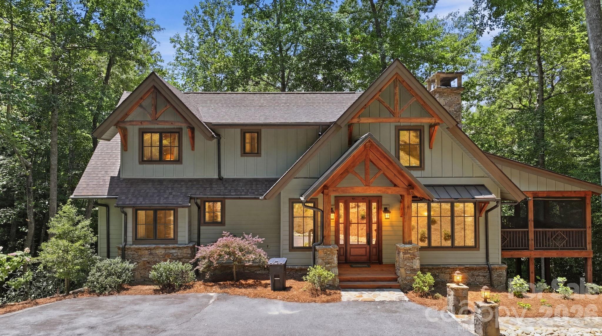 185 Songcatcher Court — Tuckasegee