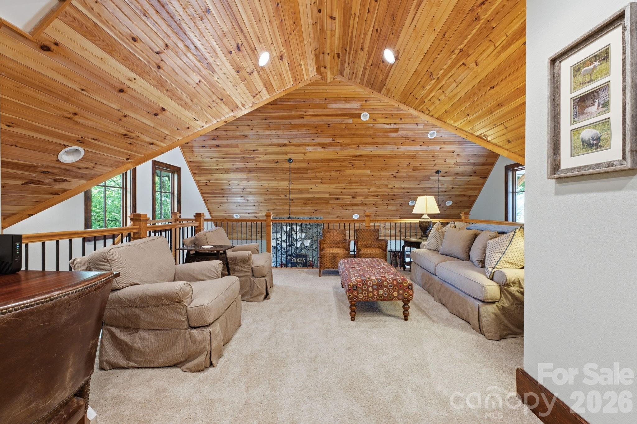 185 Songcatcher Court — Tuckasegee