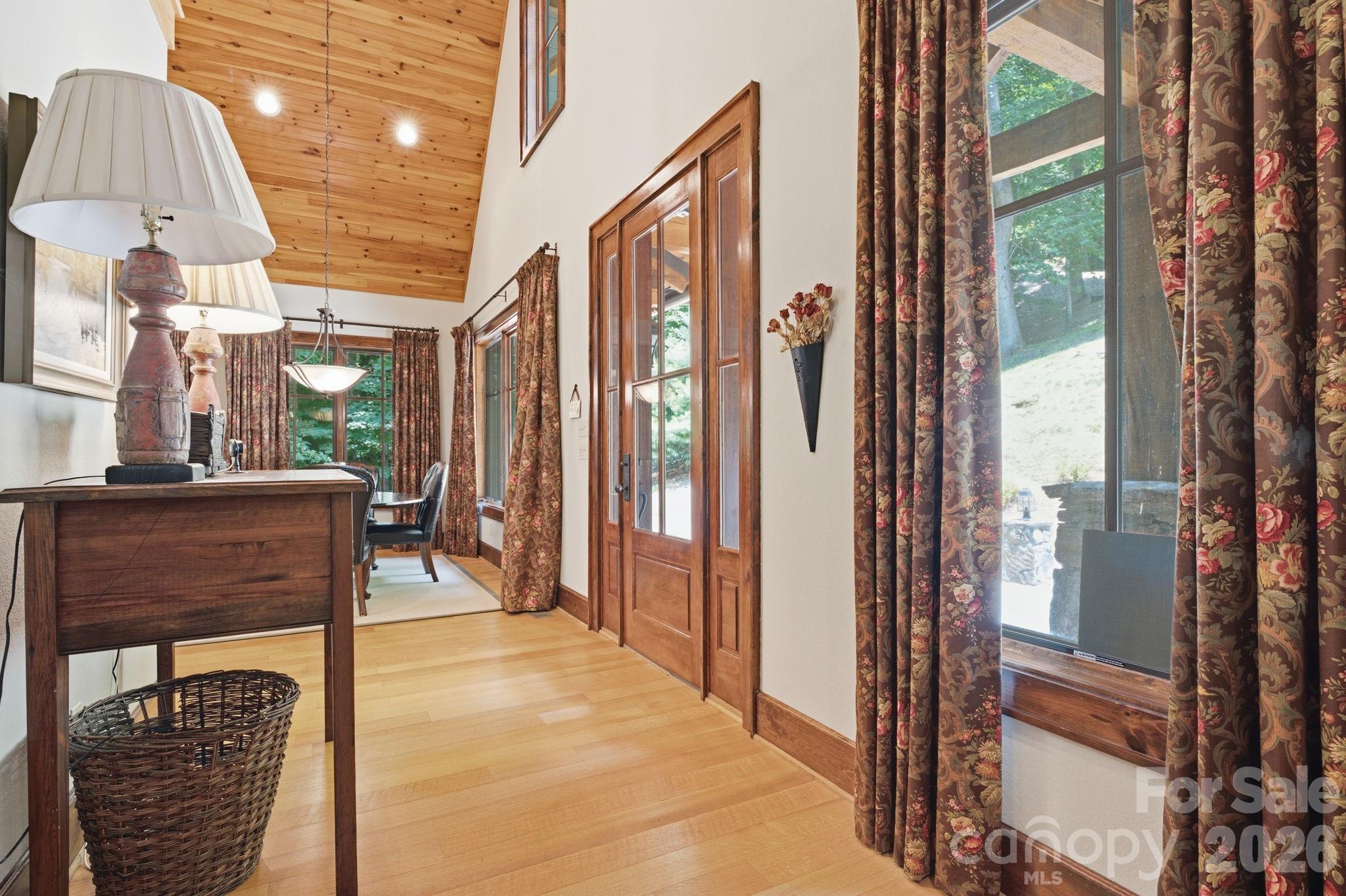 185 Songcatcher Court — Tuckasegee