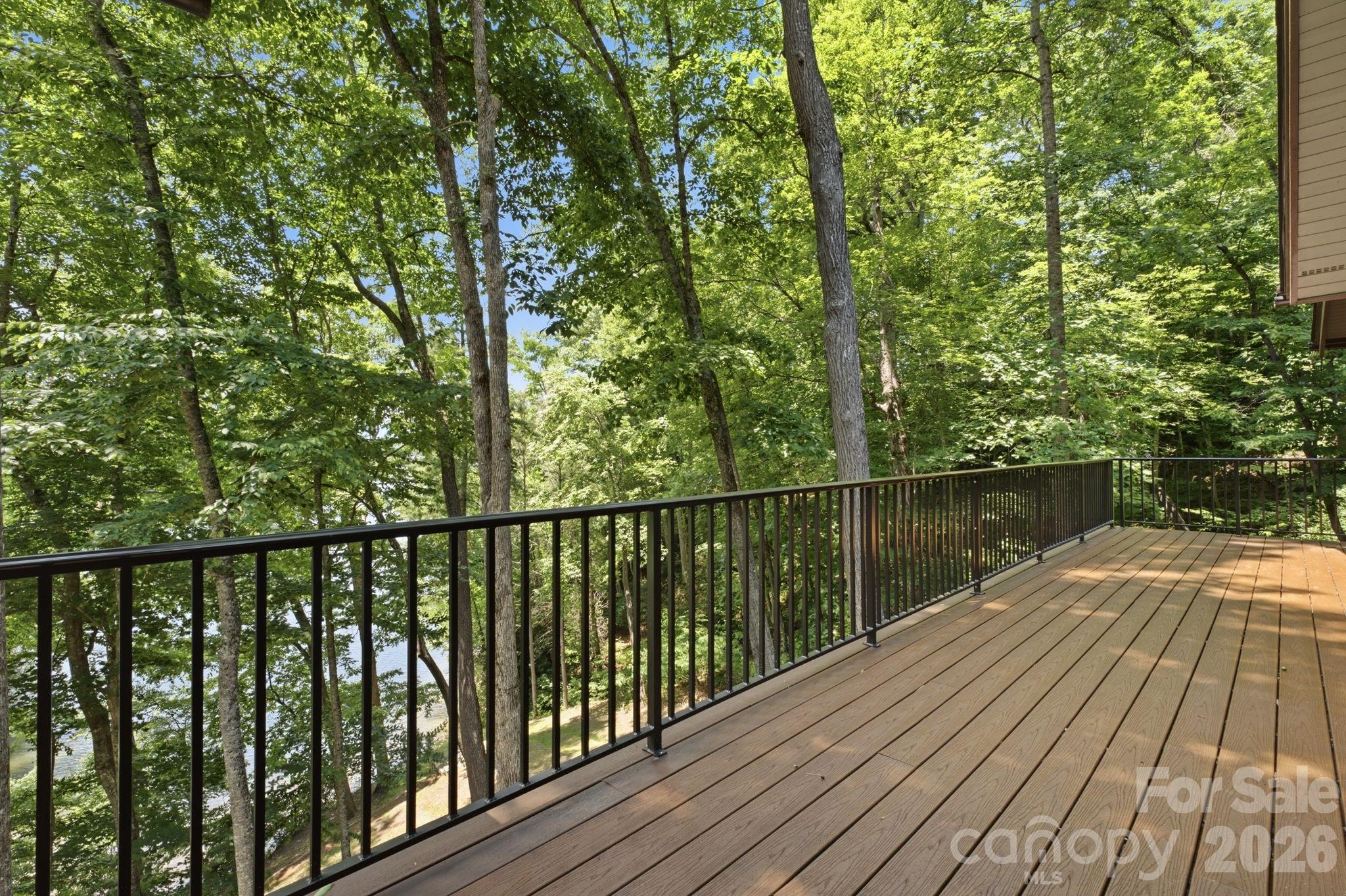 185 Songcatcher Court — Tuckasegee