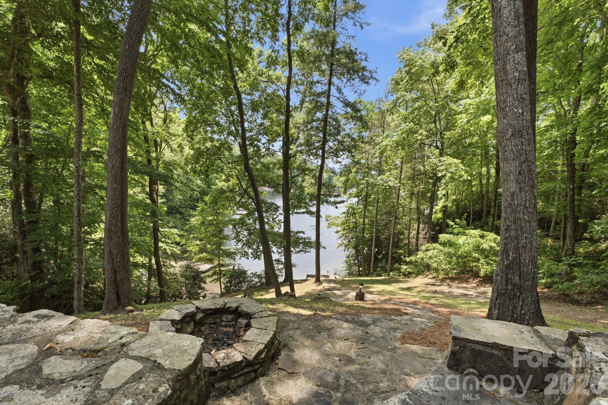 185 Songcatcher Court — Tuckasegee