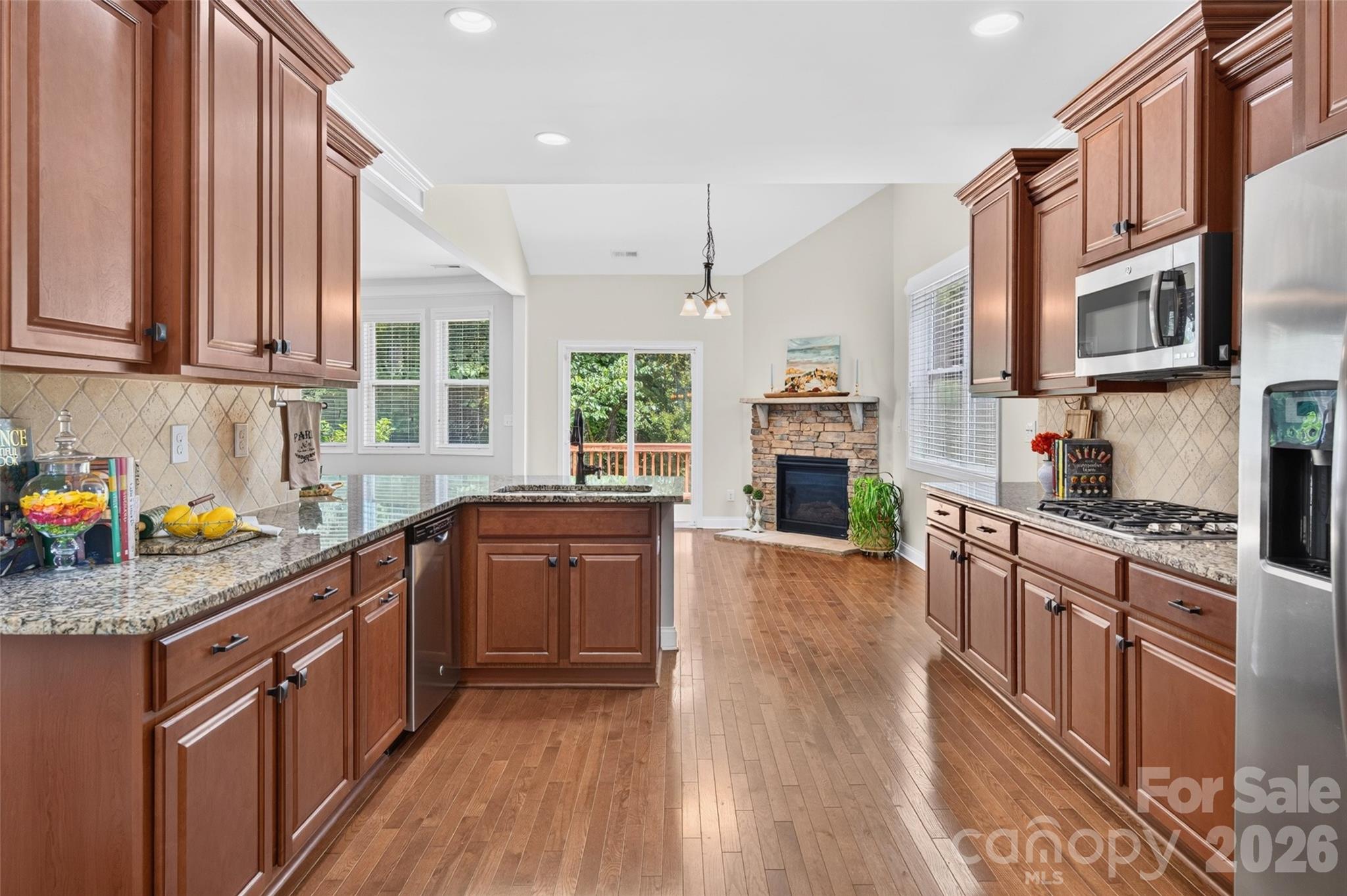 6405 Alba Rose Lane — Huntersville