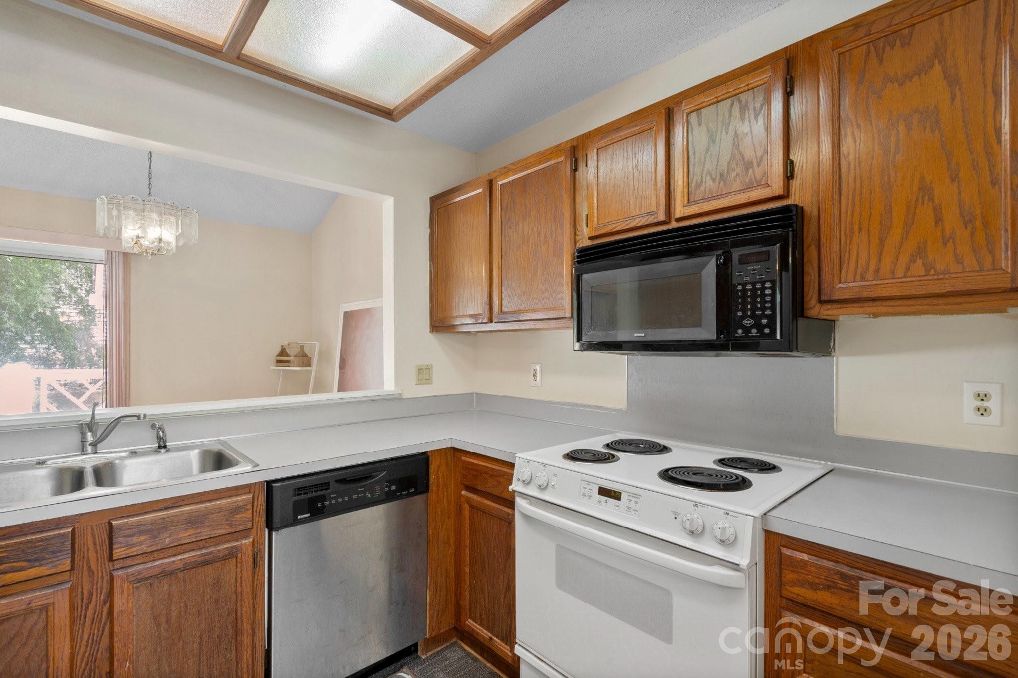 2834 Iron Gate Lane — Charlotte
