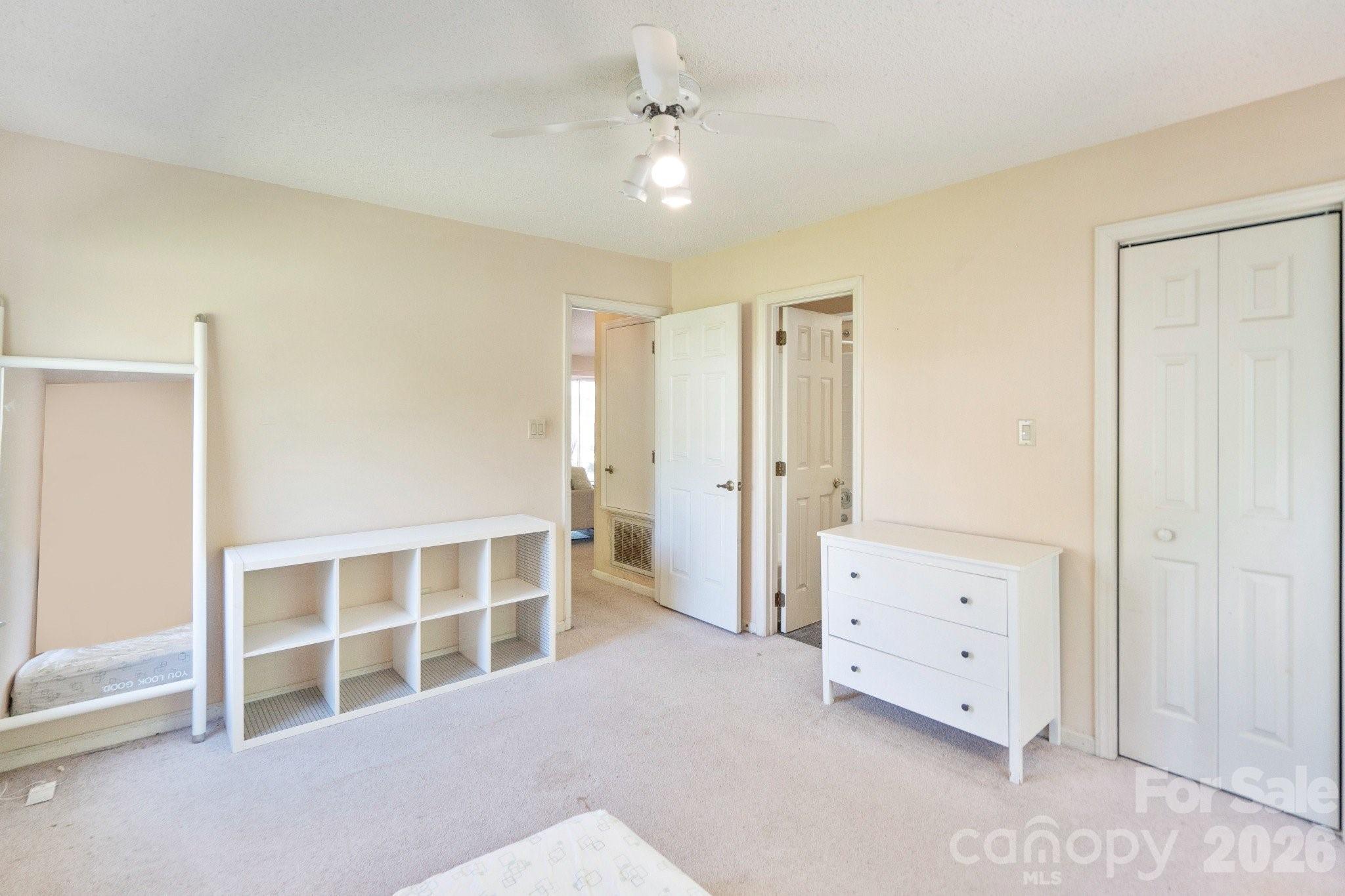 2834 Iron Gate Lane — Charlotte