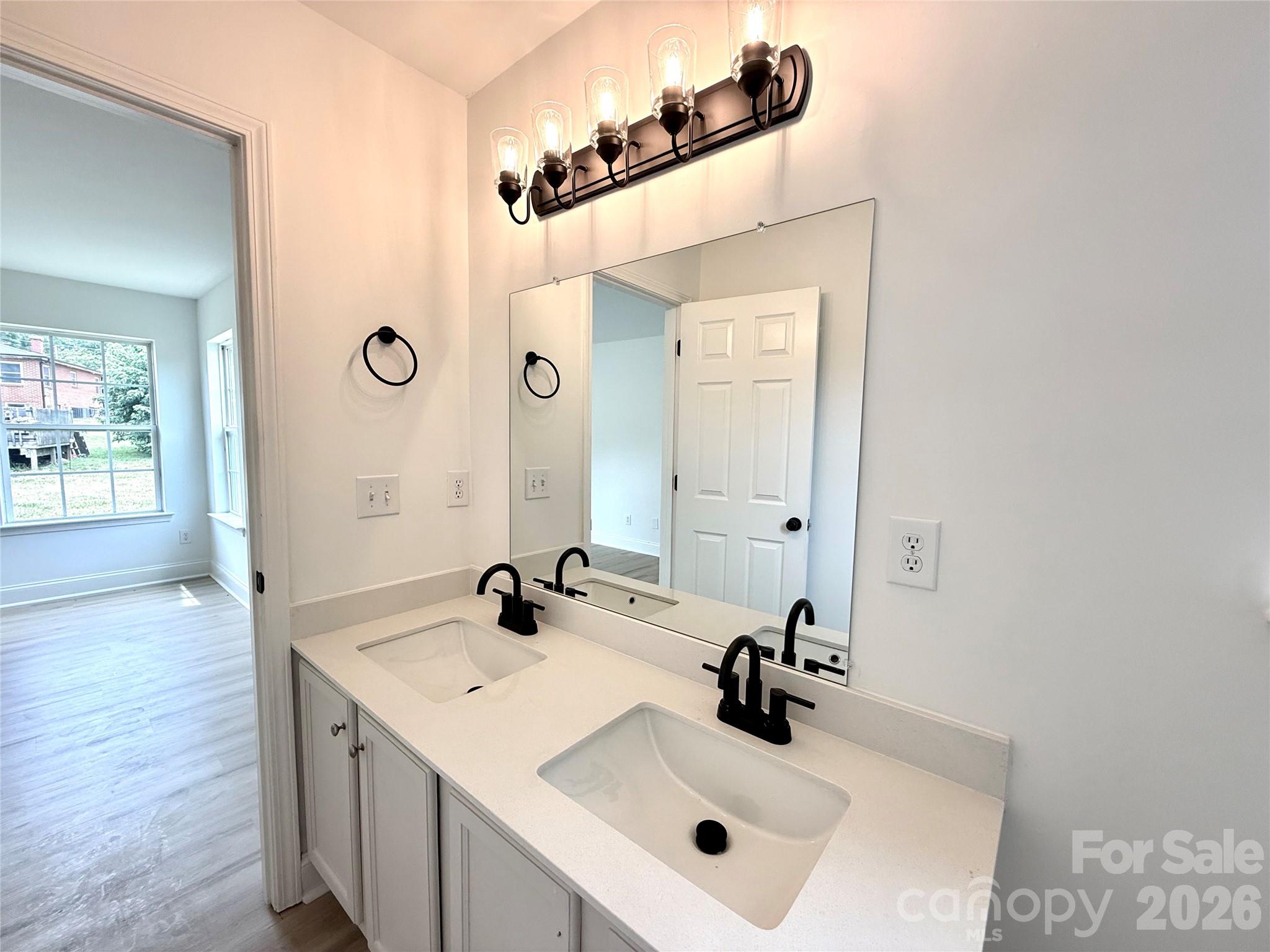 121 S Beaver Street — Landis