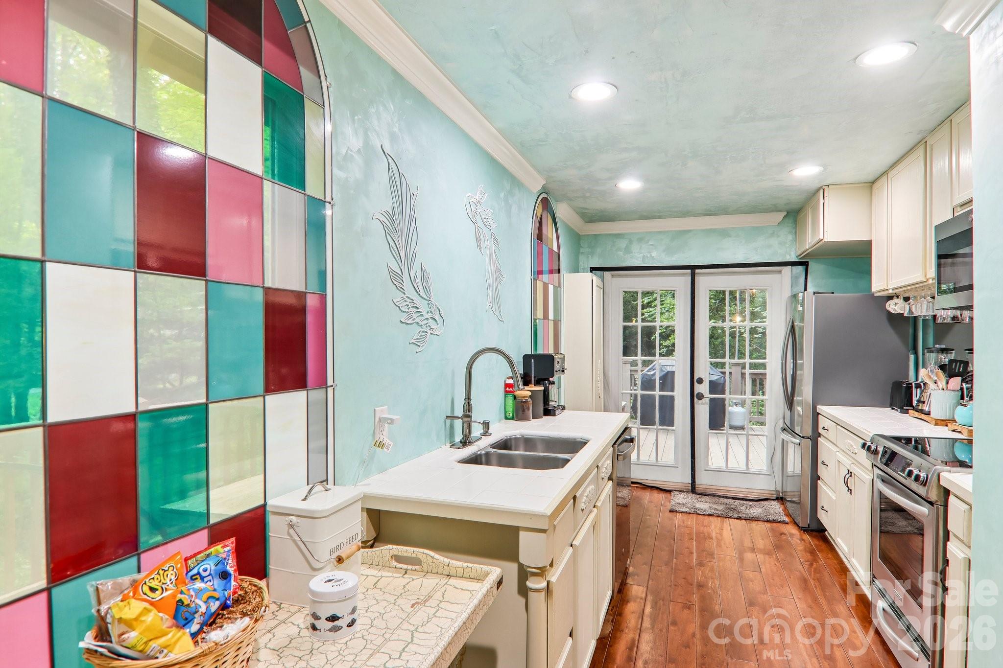 21 Christy Lane — Maggie Valley