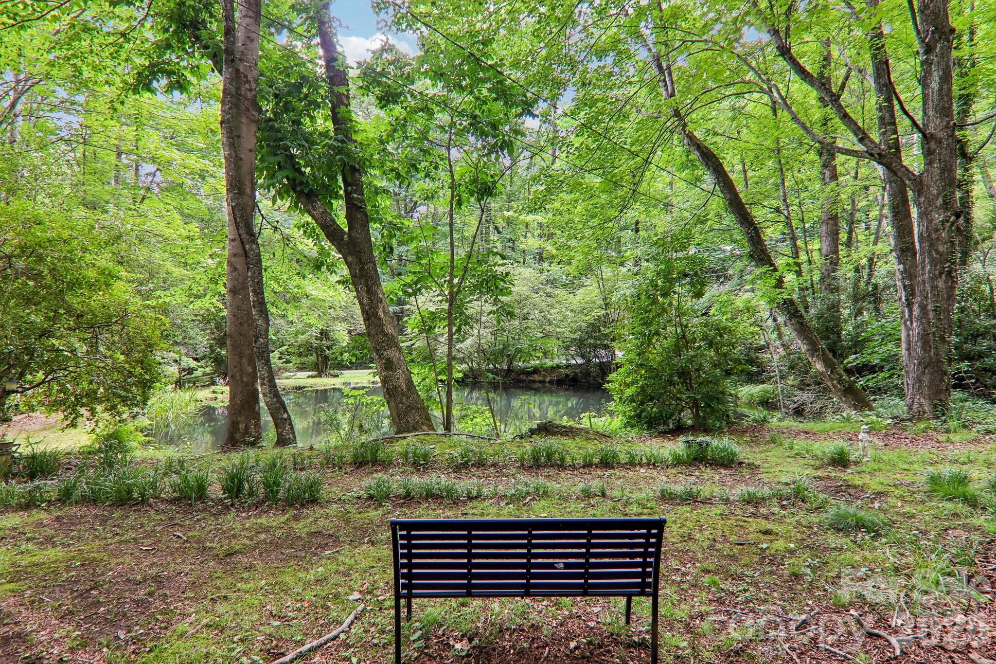21 Christy Lane — Maggie Valley