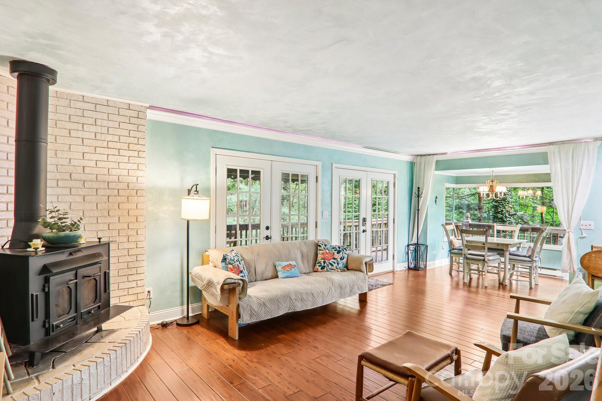 21 Christy Lane — Maggie Valley