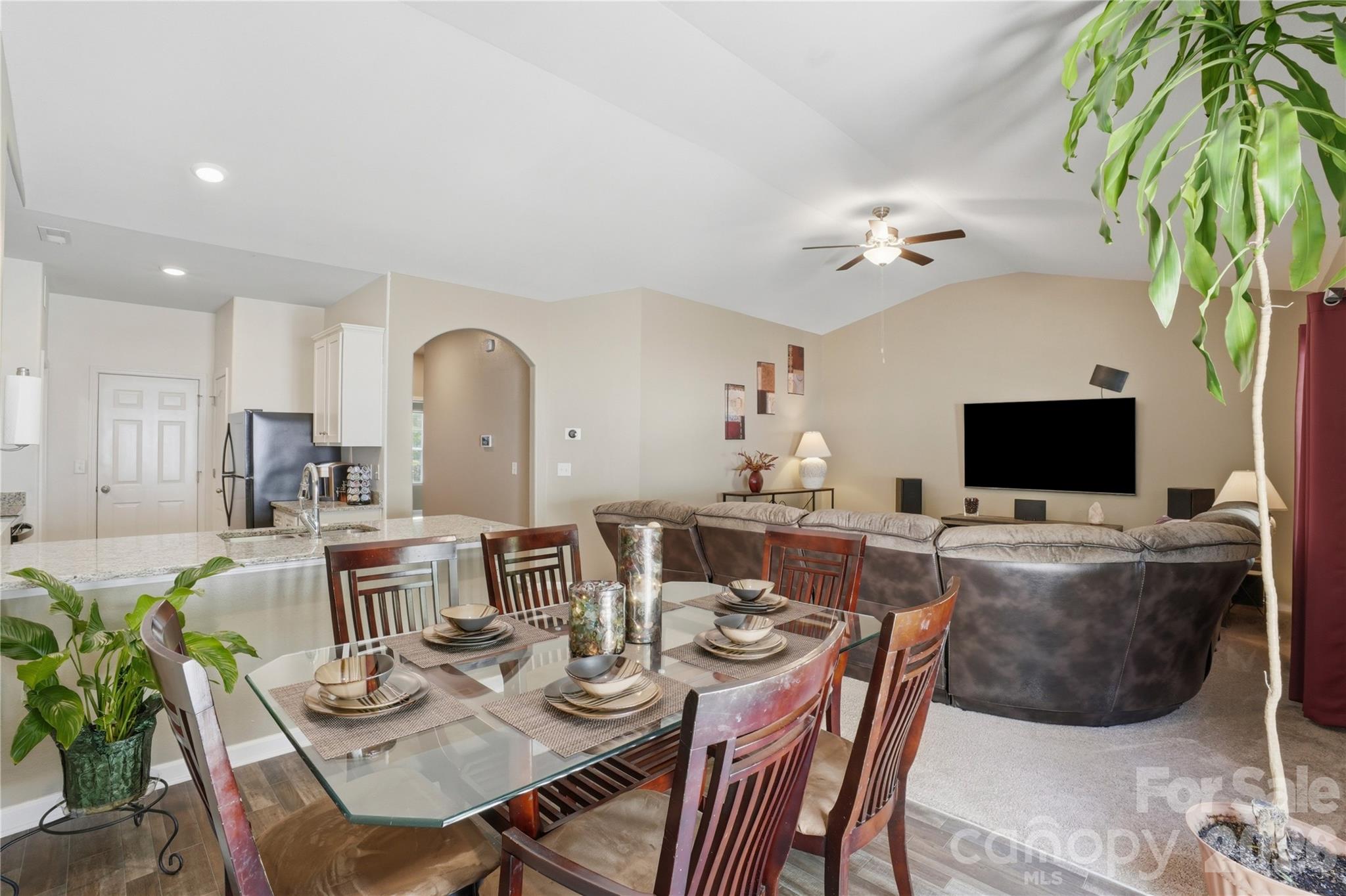 5221 Upton Place — Charlotte