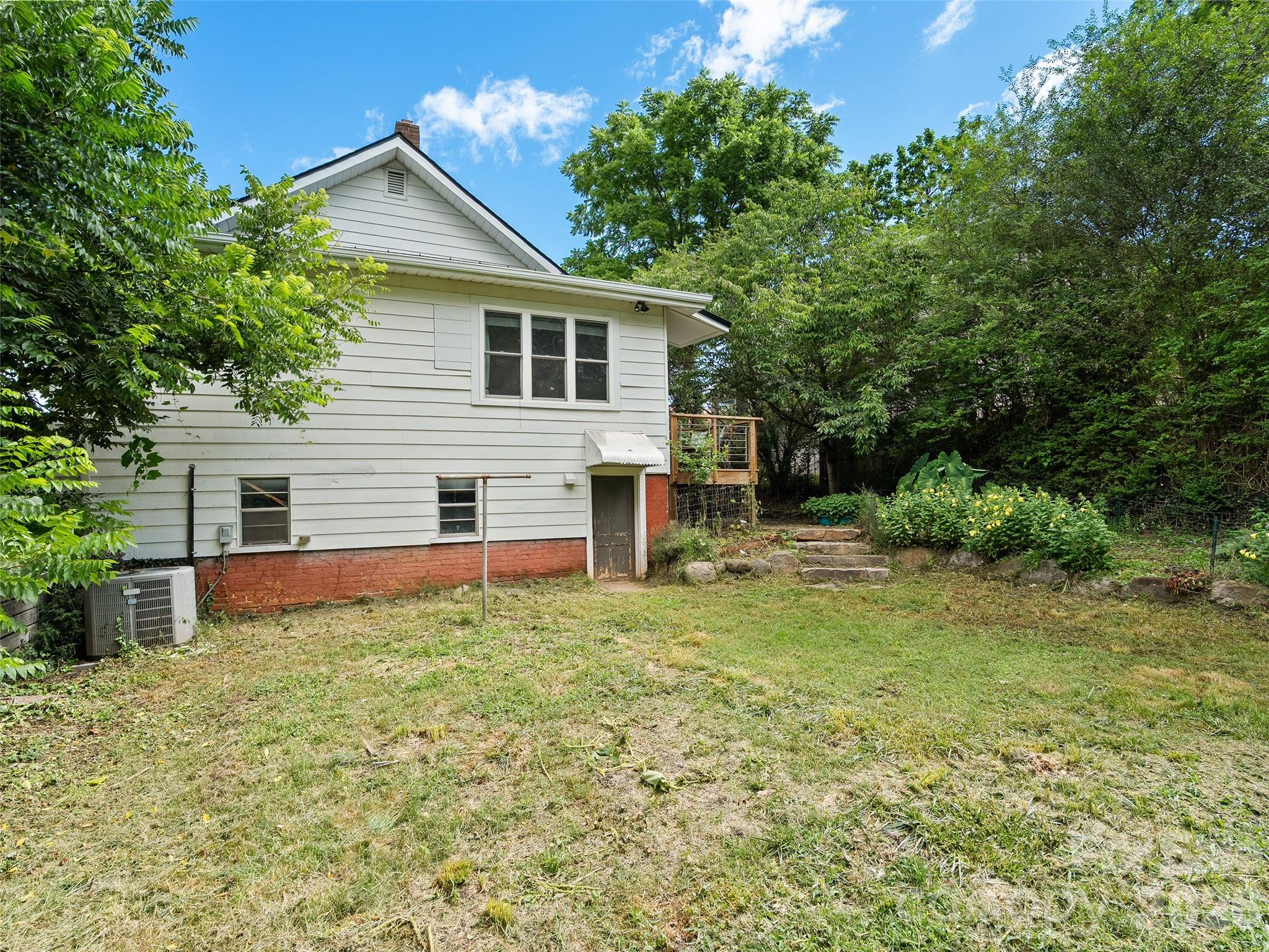 61 Walton Street — Asheville