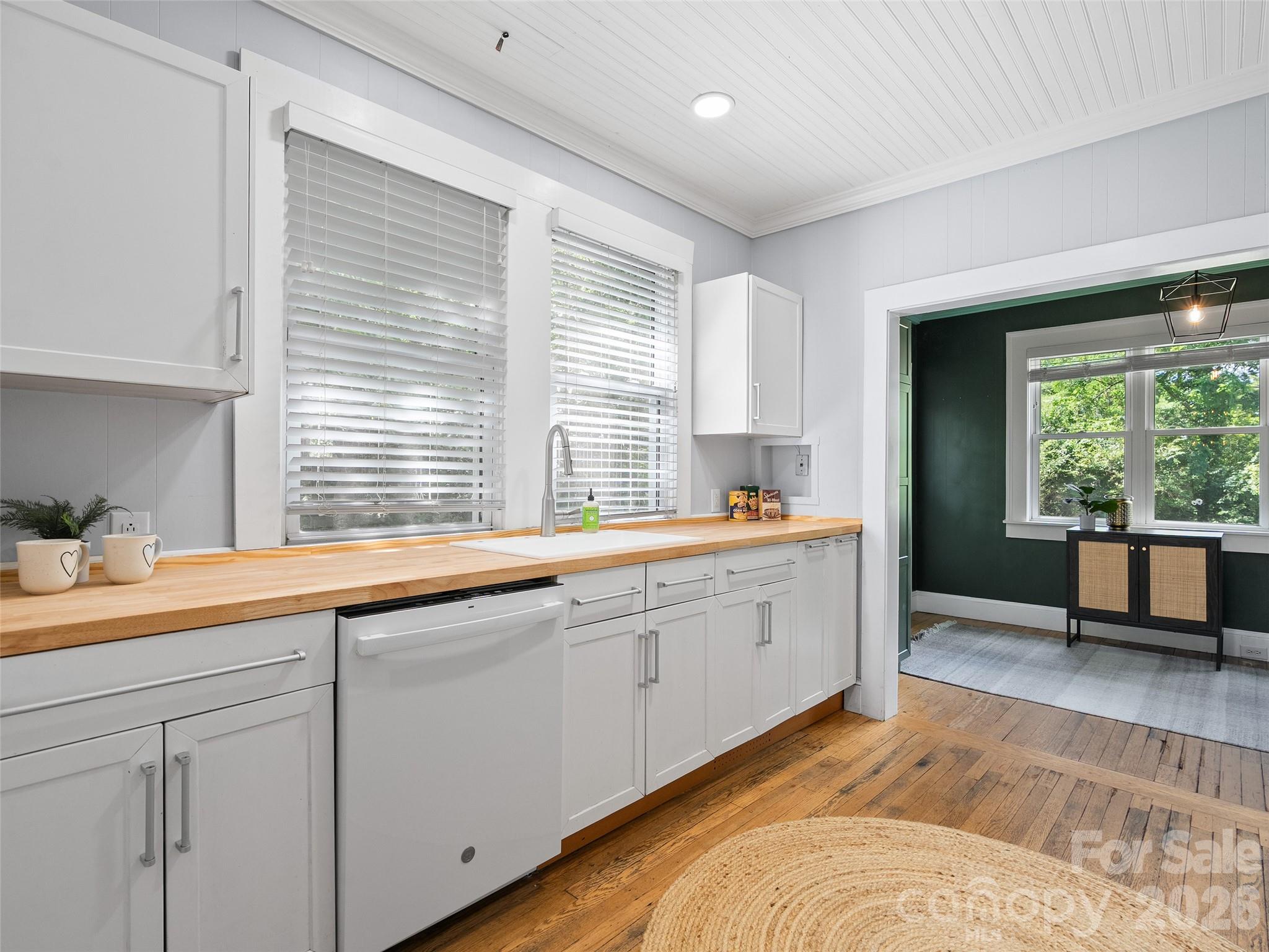 61 Walton Street — Asheville