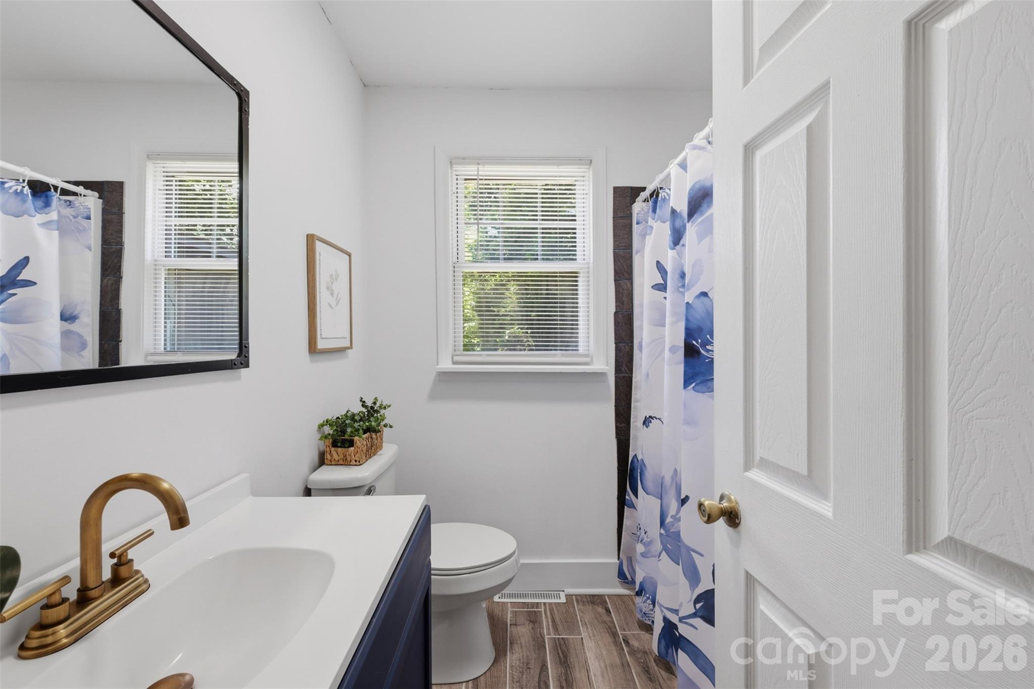 1320 Tom Fox Street — Morganton
