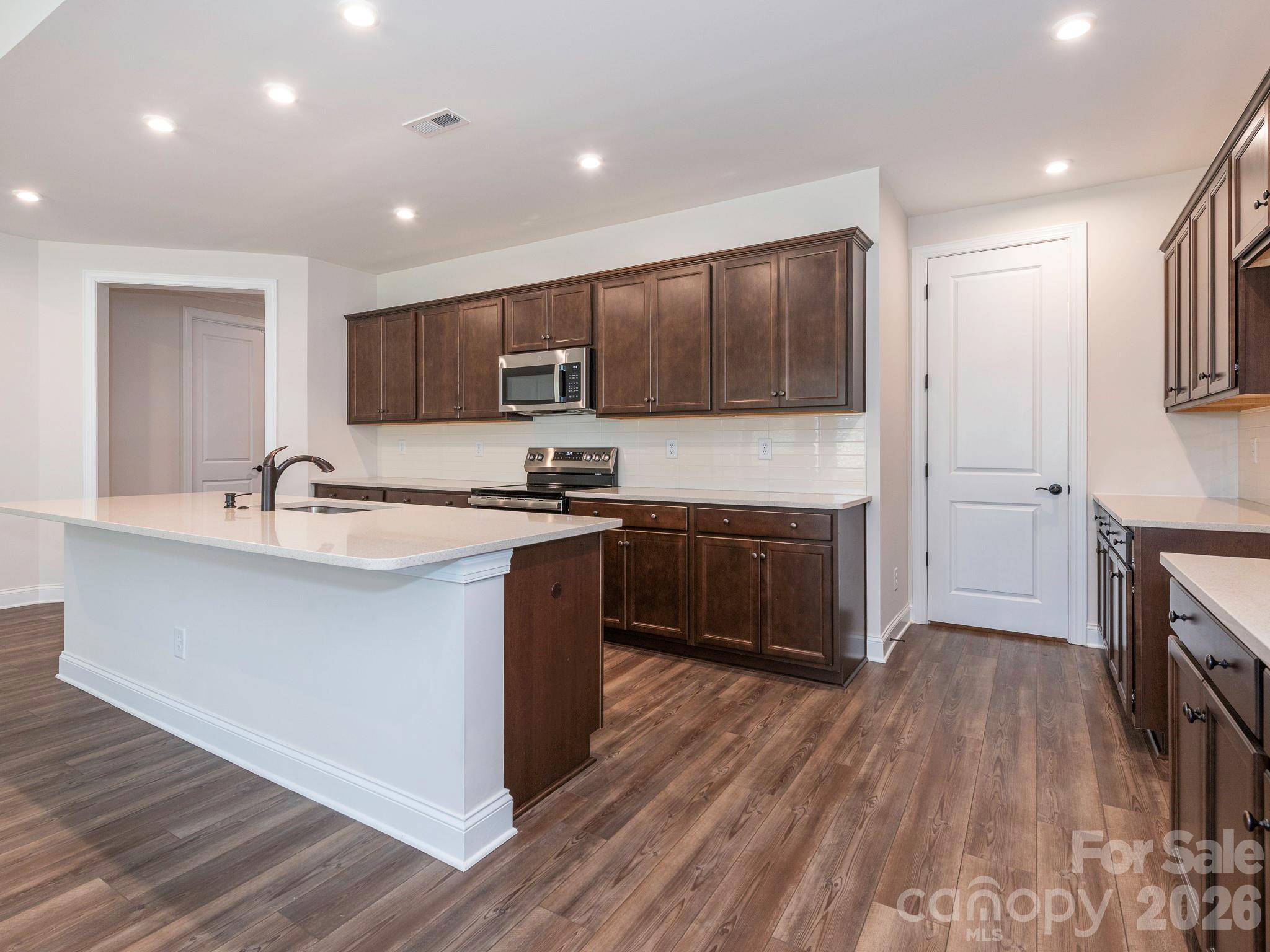 4423 Moxie Way — Charlotte