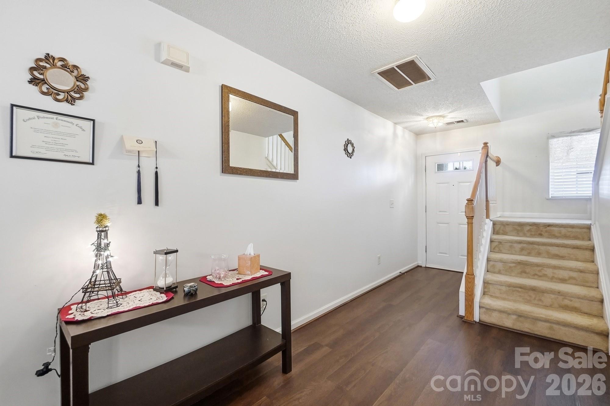 10618 Pointed Leaf Court — Charlotte