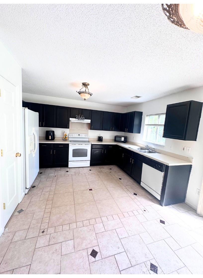 8082 Long Shadow Lane — Charleston