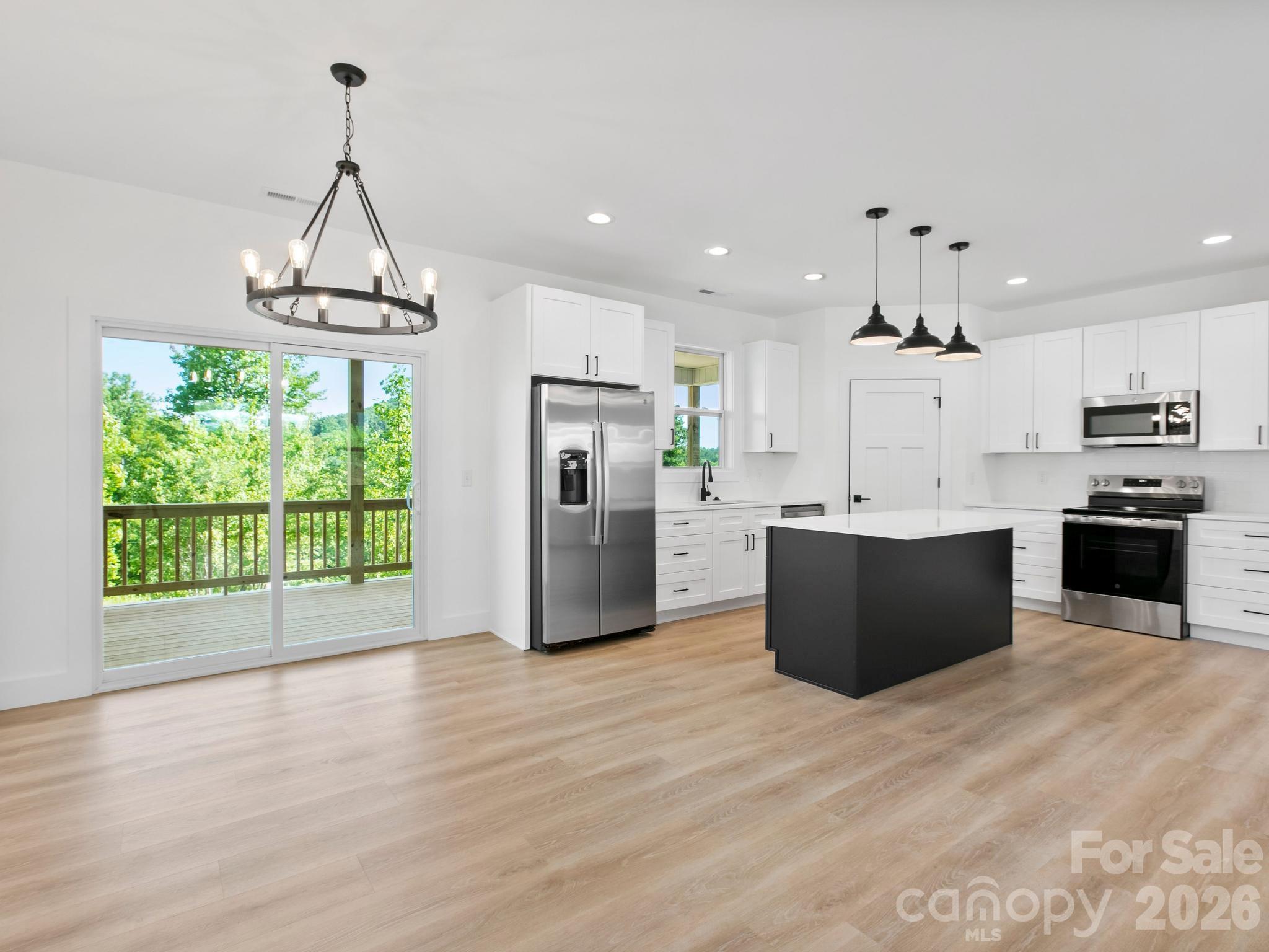 105 S Vineyard Village Drive — Old Fort