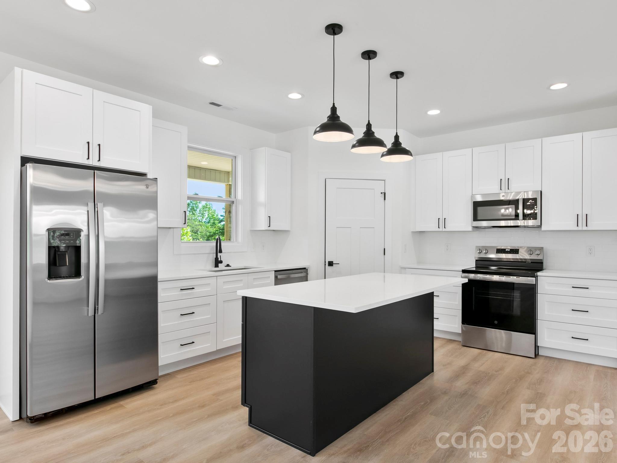 105 S Vineyard Village Drive — Old Fort