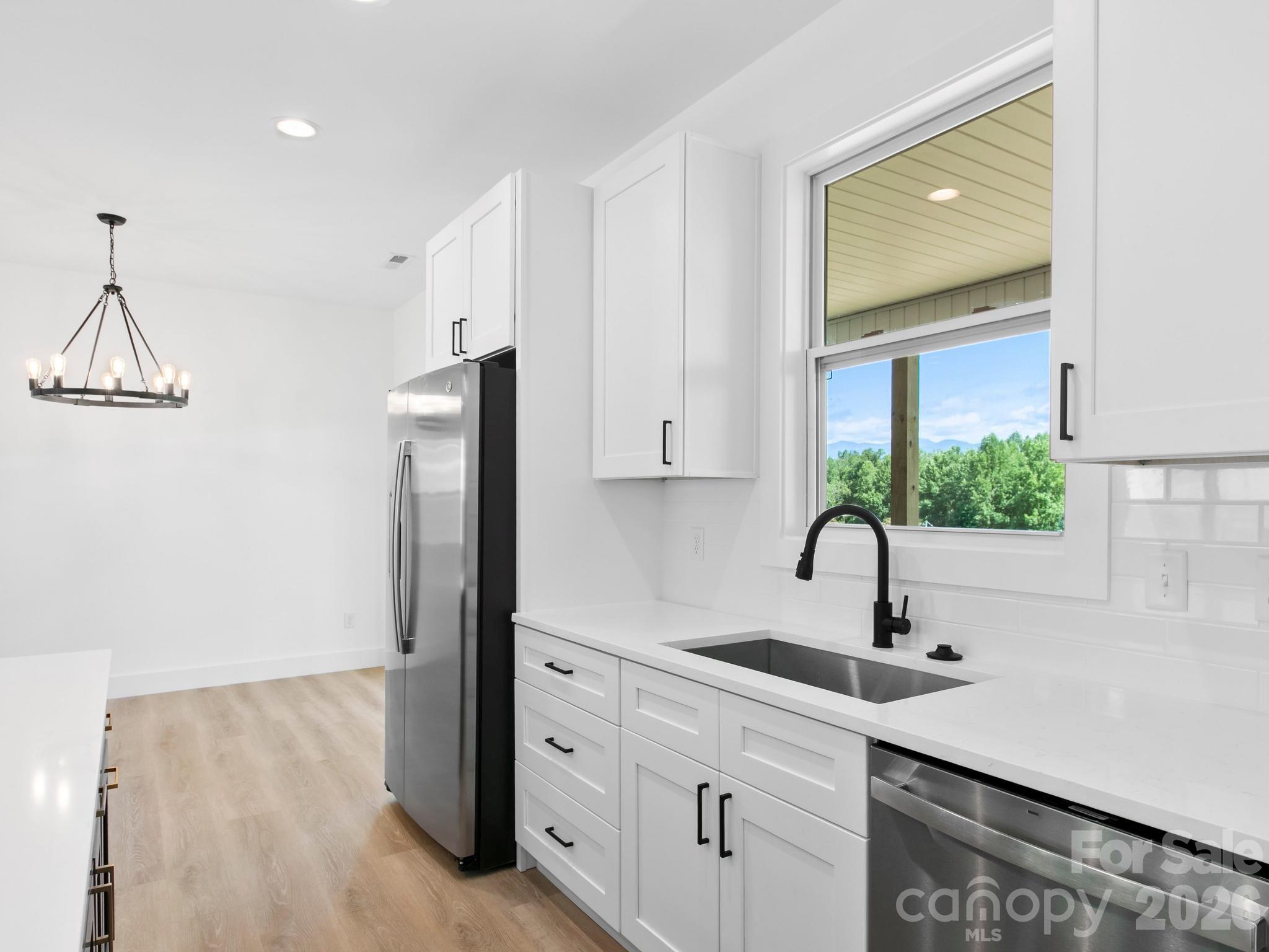 105 S Vineyard Village Drive — Old Fort