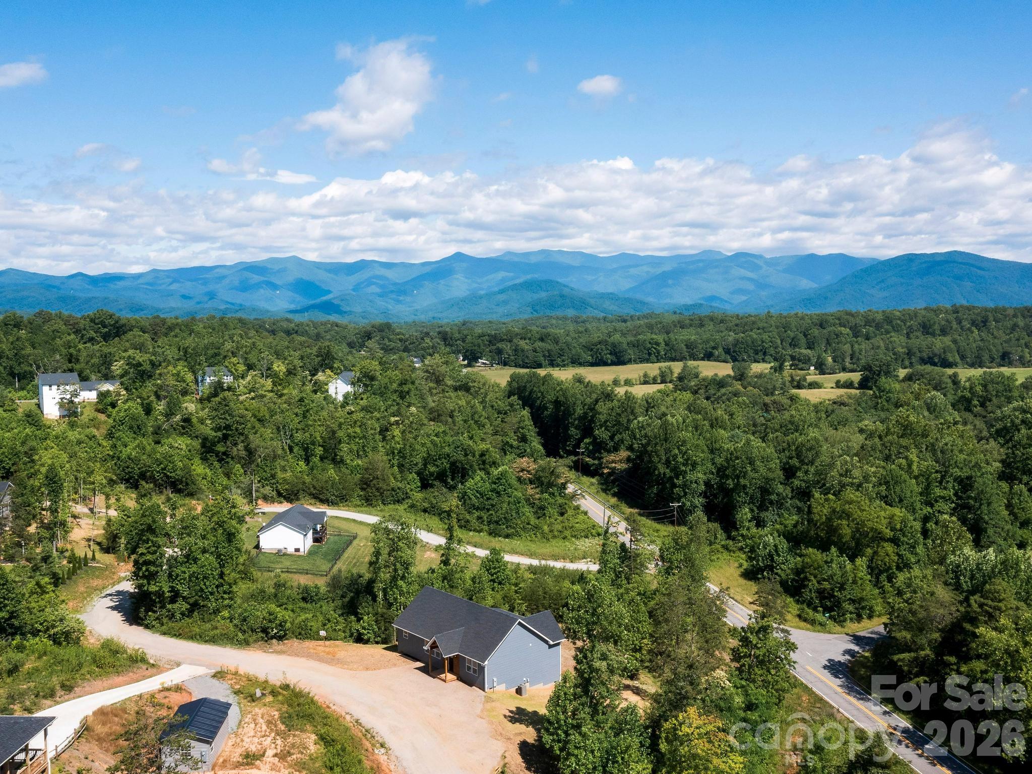 105 S Vineyard Village Drive — Old Fort