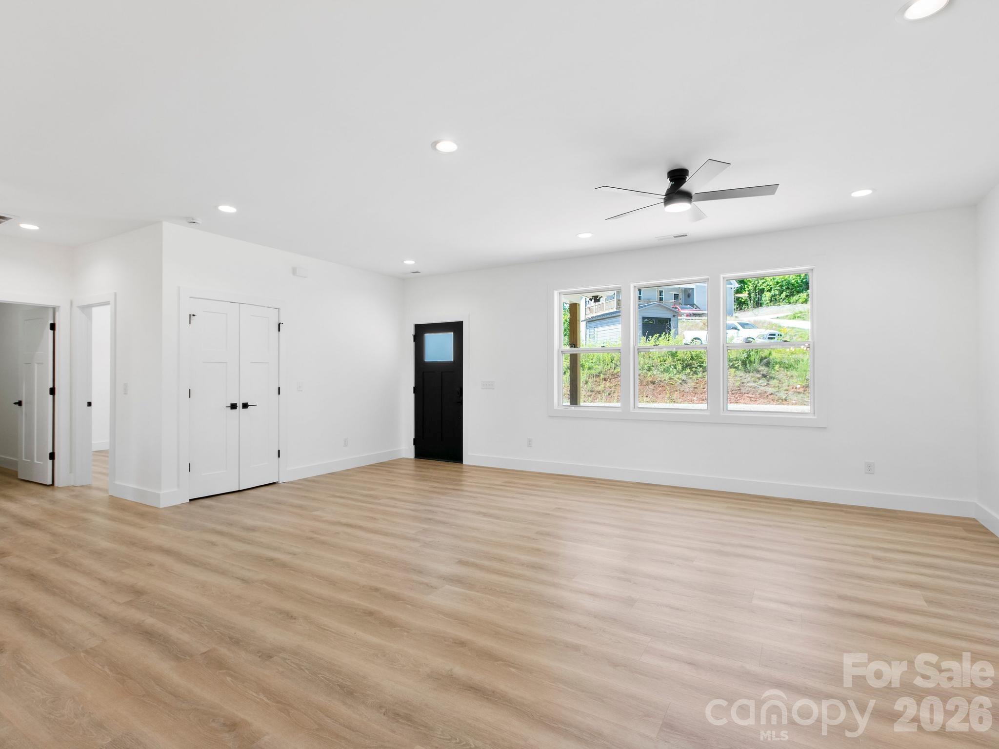 105 S Vineyard Village Drive — Old Fort