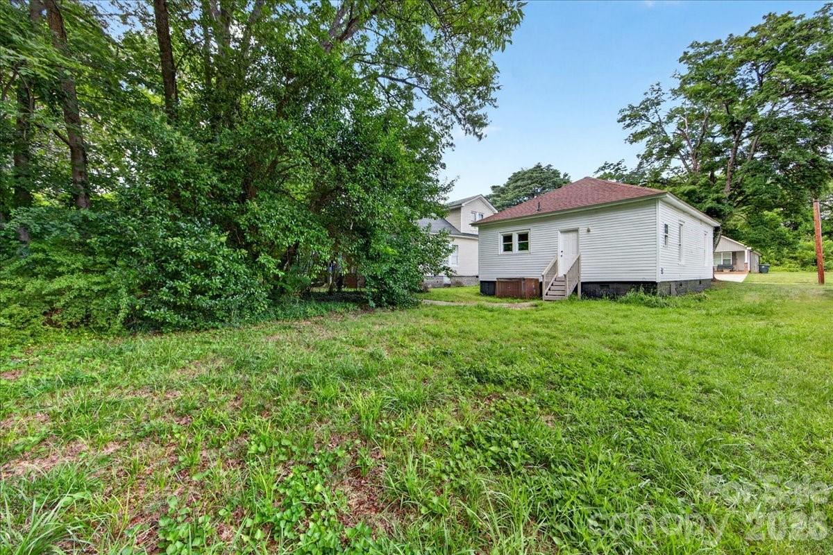 525 E Cemetery Street — Salisbury