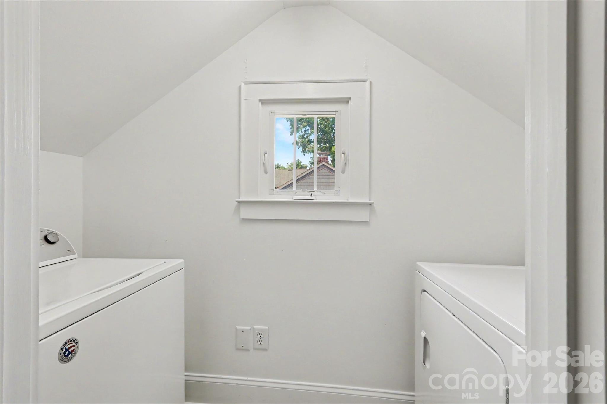 1013 Spruce Street — Charlotte