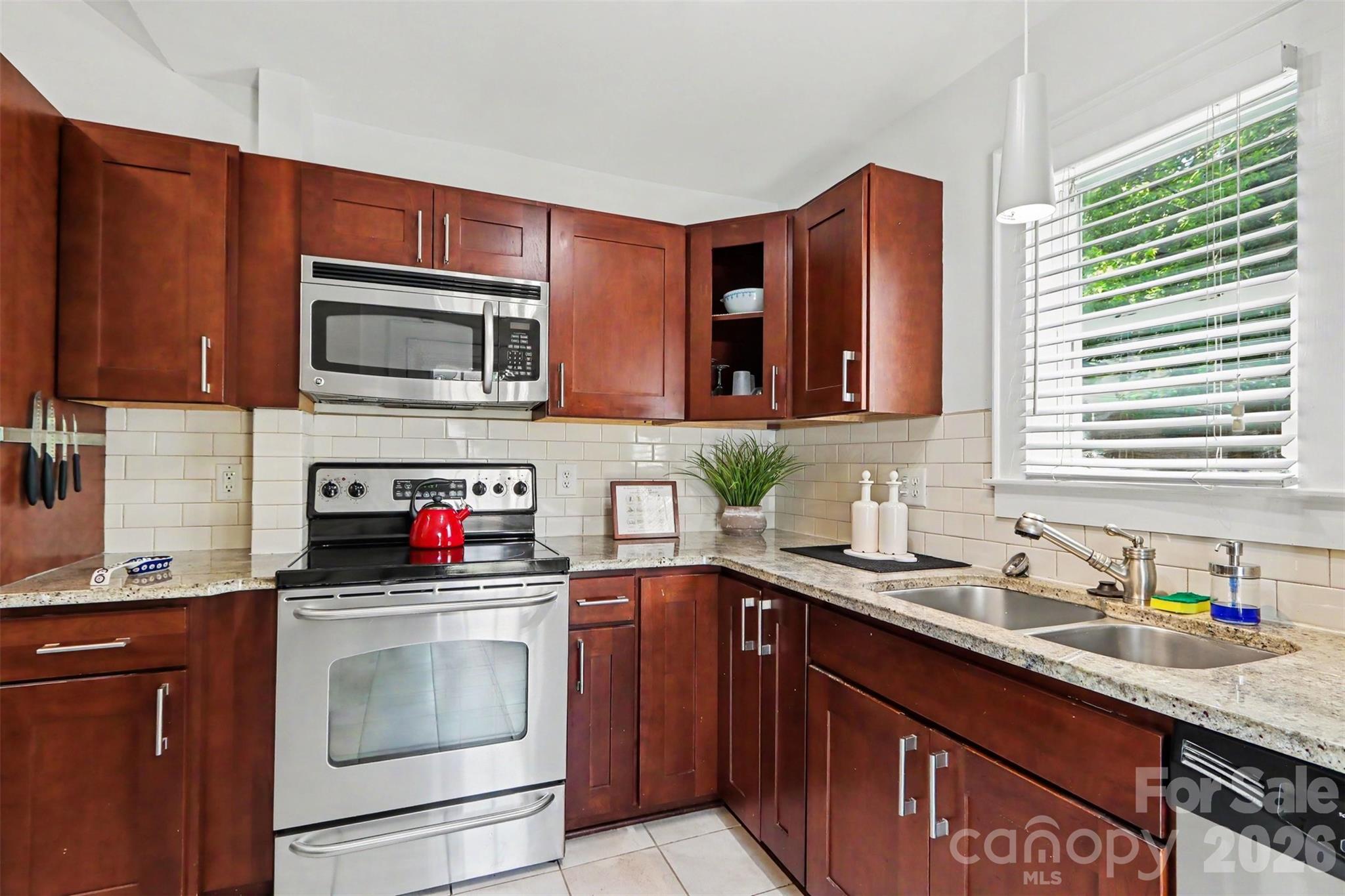 1013 Spruce Street — Charlotte